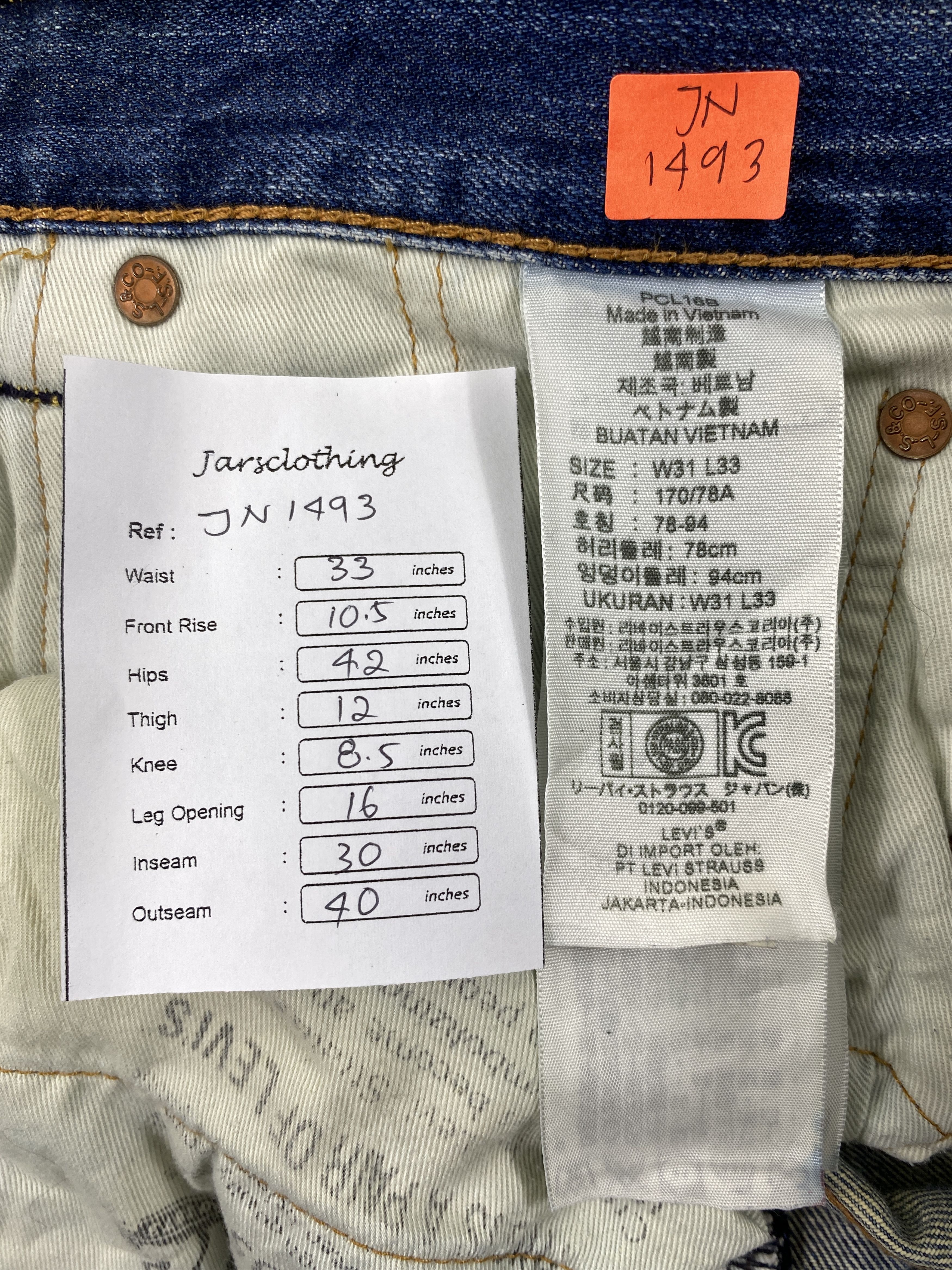 Levi's Distressed Blue Levi's 502 Jeans 33x30 Denim JN1493 Size US 33 - 8 Thumbnail