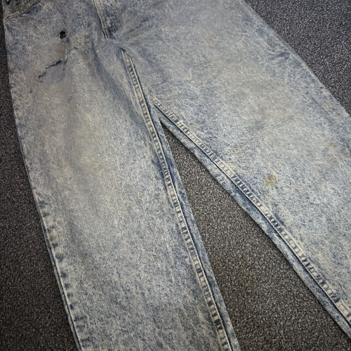 Levi's Vintage Clothing Vintage Thrash 90s Levis 505 IRREGULAR Acid Wash Rare Denim Size US 34 / EU 50 - 4 Thumbnail