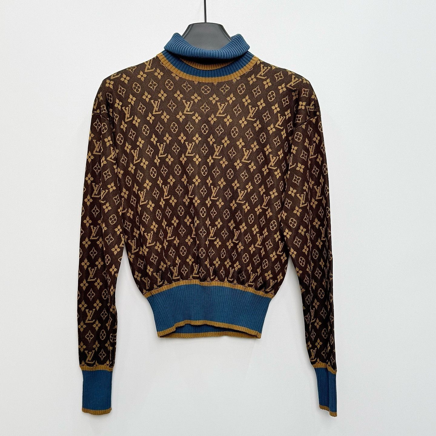 Louis Vuitton Louis Vuitton Monogram Turtleneck Sweater Size XS Size XS / US 0-2 / IT 36-38 - 1 Thumbnail