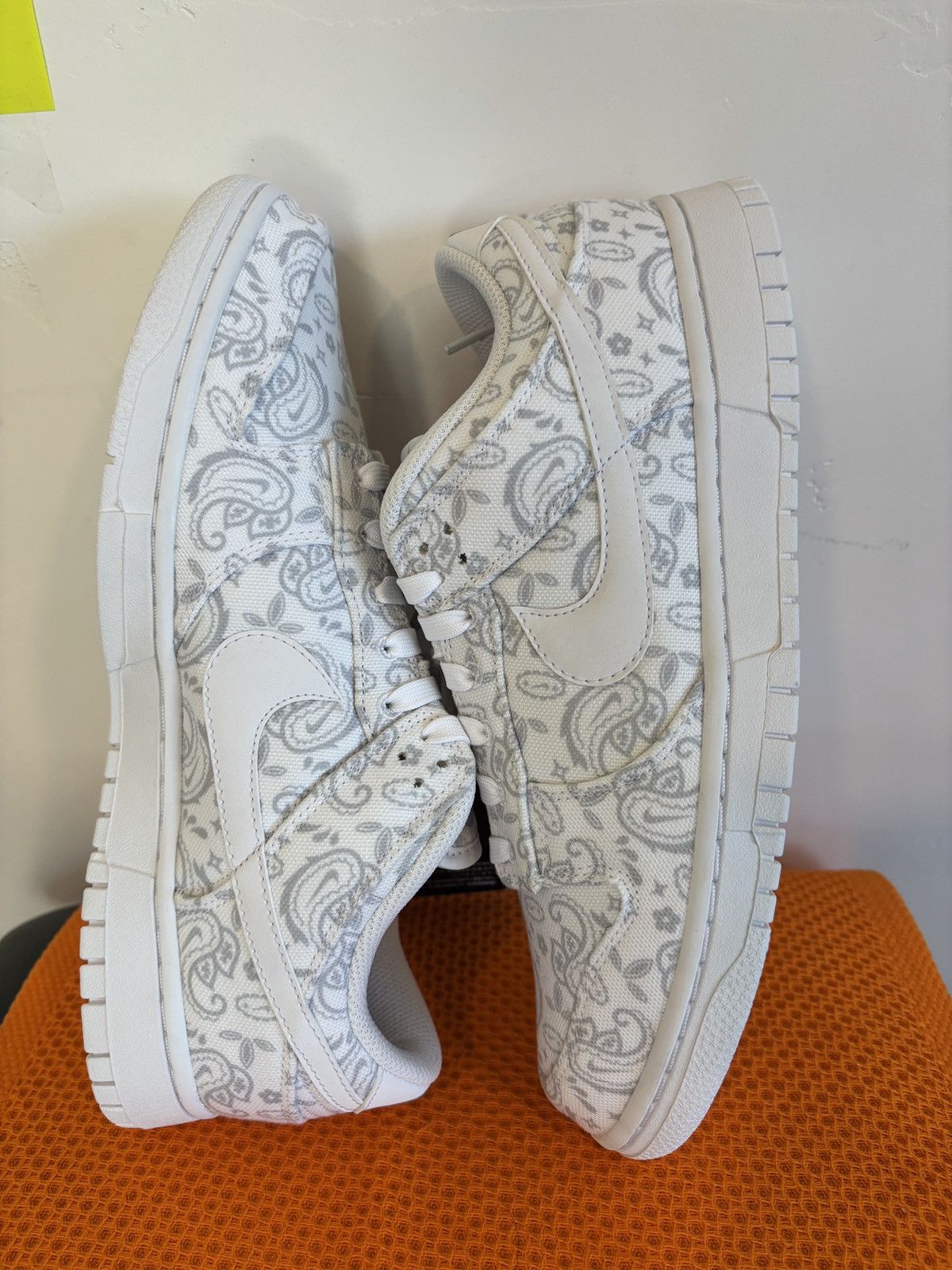 Nike Nike Dunk Low W White Paisley Size US 9.5 / EU 42-43 - 2 Thumbnail