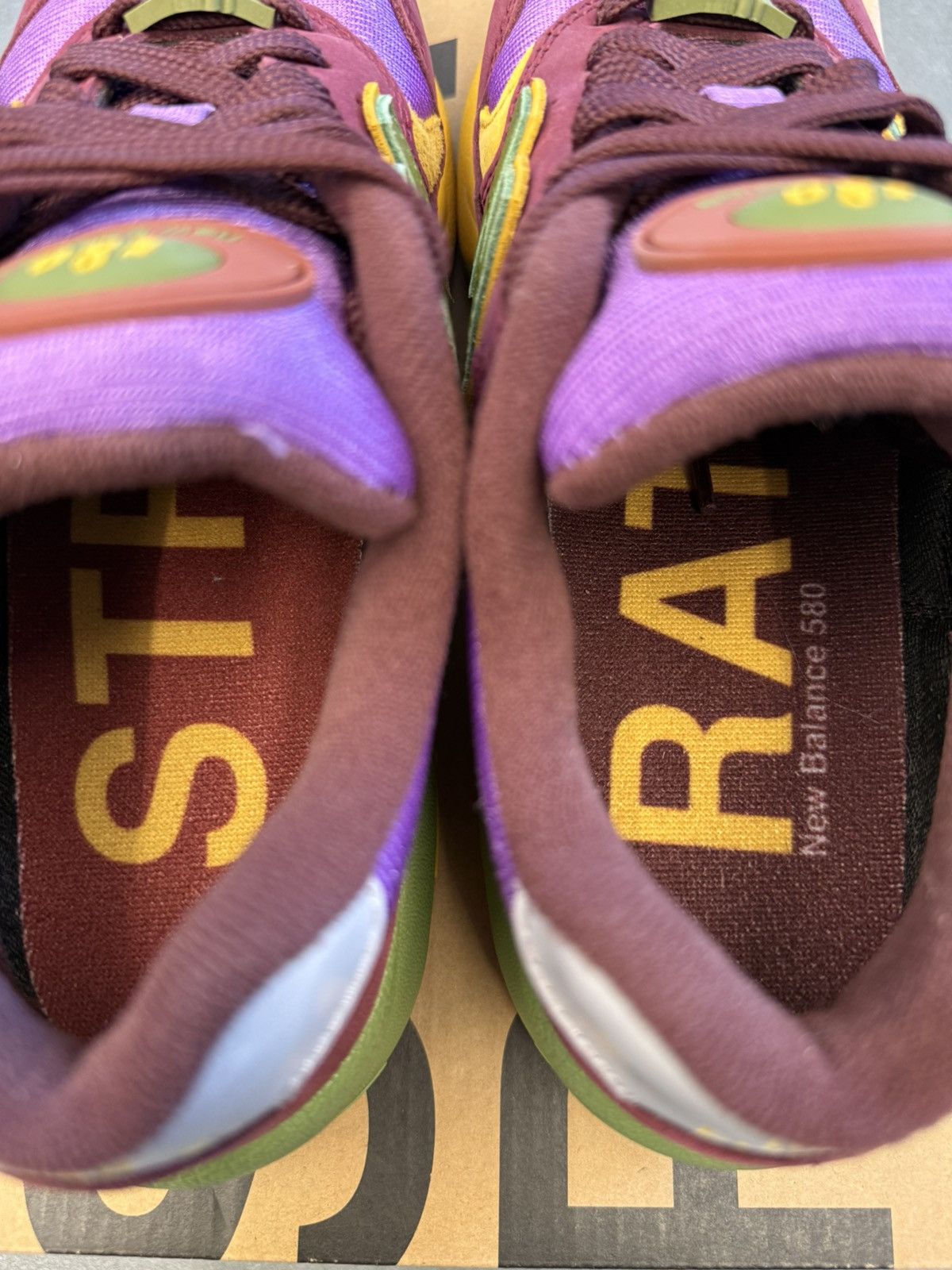 New Balance × Stray Rats 2022 New Balance 580 Stray Rats Maroon Purple Size US 5 / EU 37 - 6 Thumbnail