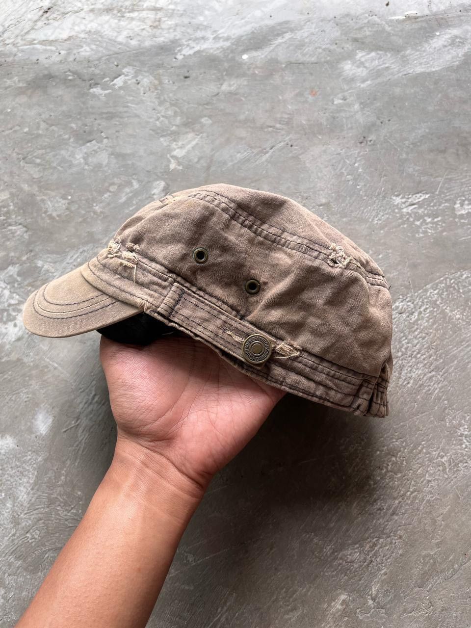 If Six Was Nine × Japanese Brand × Le Grande Bleu (L.G.B.) DISTRASSED PUNK STUDED HAT Size ONE SIZE - 5 Thumbnail