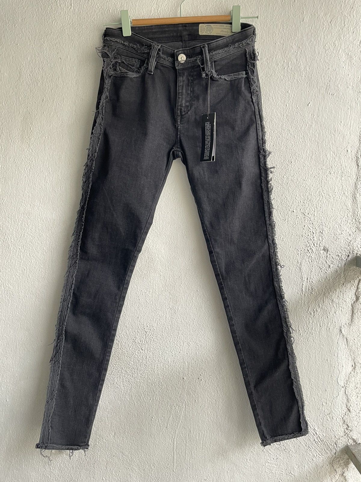 Diesel Diesel Super Slim Skinny Regular Waist Jeans Size 24" / US 00 / IT 34 - 1 Thumbnail
