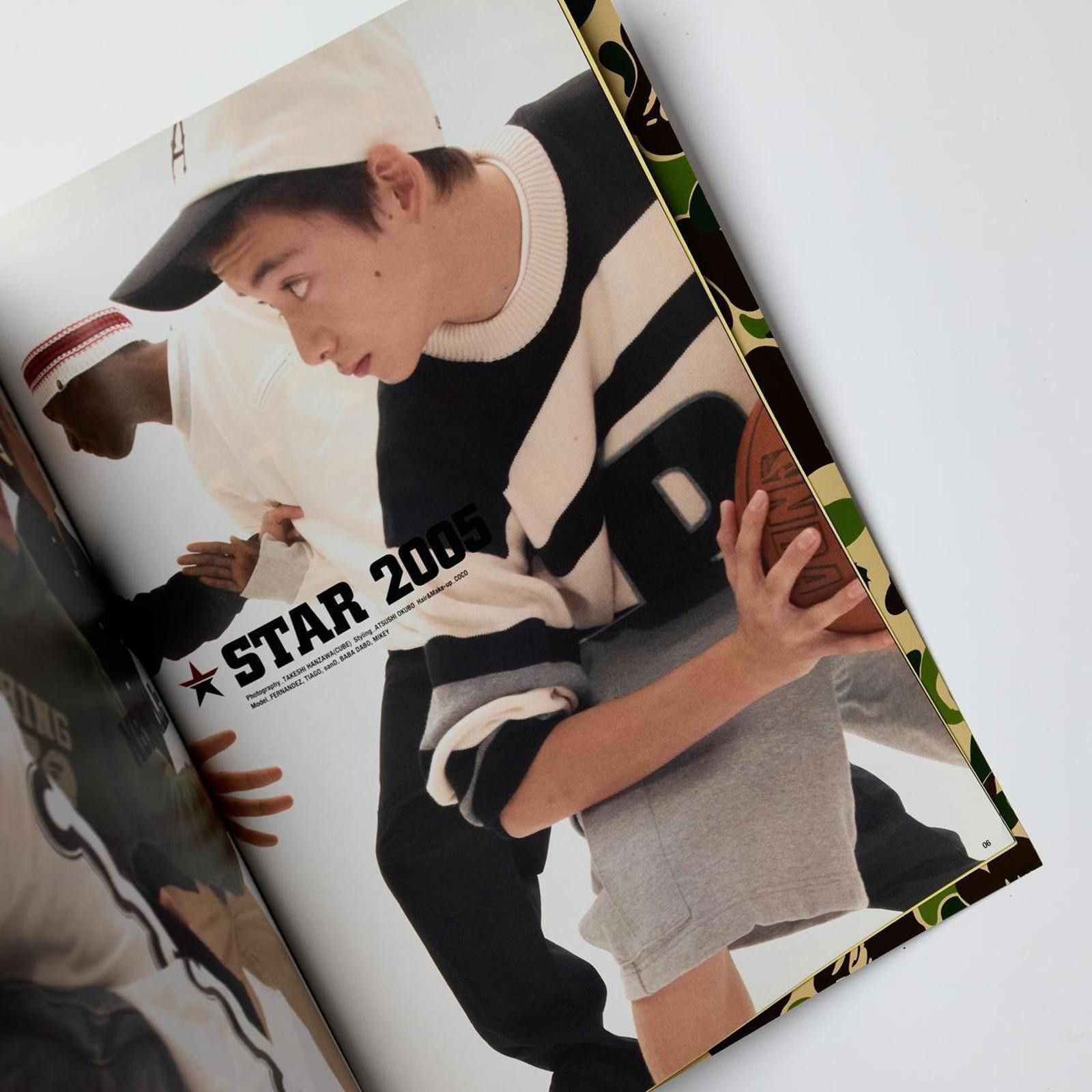 Bape A Bathing Ape 2005 SS Collection e-Mook Magazine Size ONE SIZE - 6 Thumbnail
