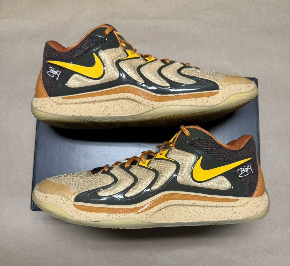 Nike Nike KD 17 Bink Producer Pack Kevin Durant men’s size 14! Size US 14 / EU 47 - 1 Thumbnail