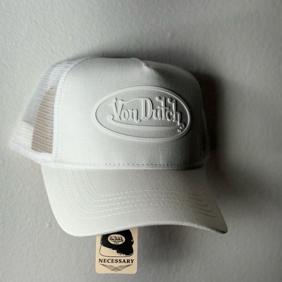 Designer × Von Dutch NWT VON DUTCH TRIPLE WHITE TRUCKER HAT CAP Size ONE SIZE - 3 Thumbnail