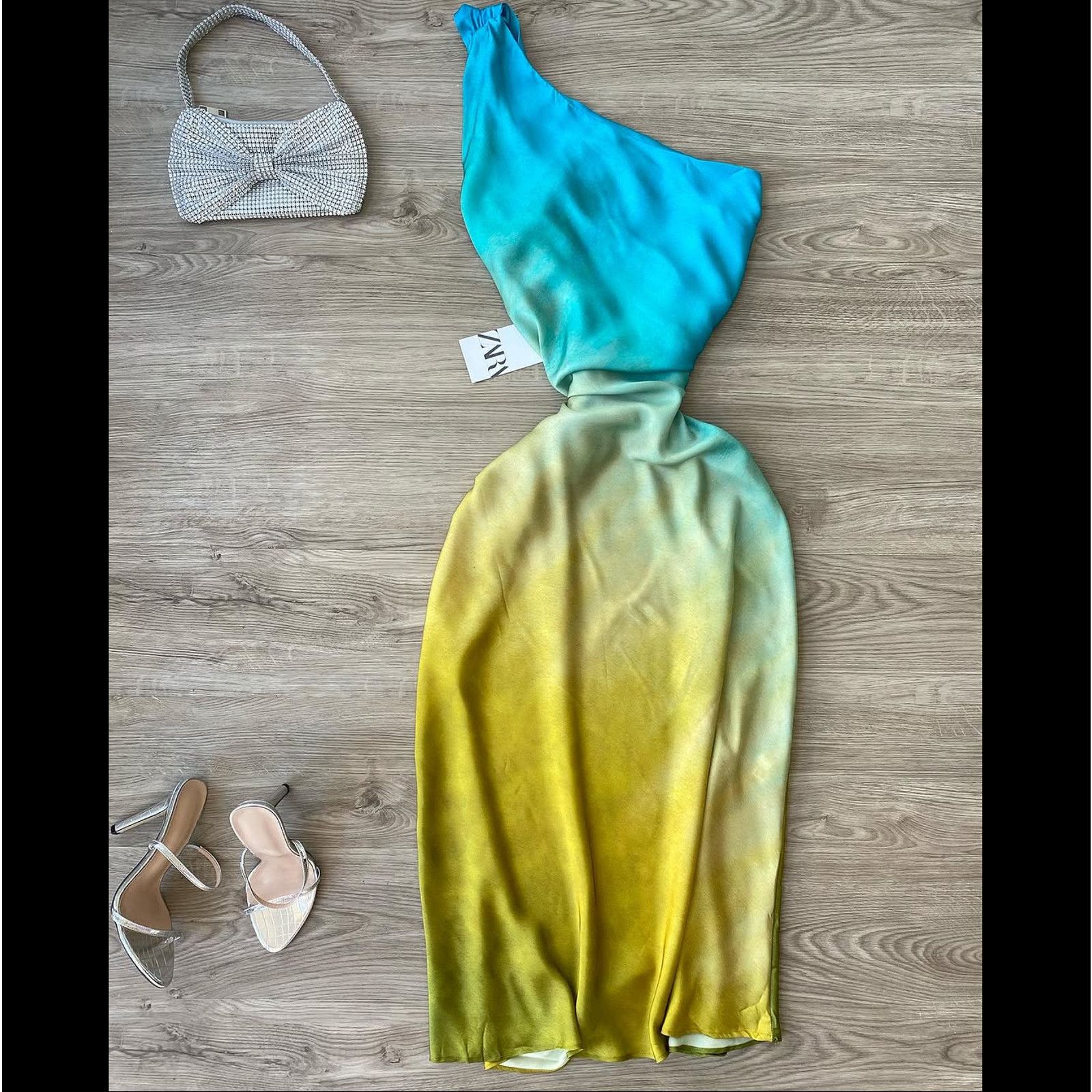 Zara ZARA BLOGGER FAVE!!! Midi Dress with Cut Out Detail NWT Size L / US 10 / IT 46 - 24 Thumbnail