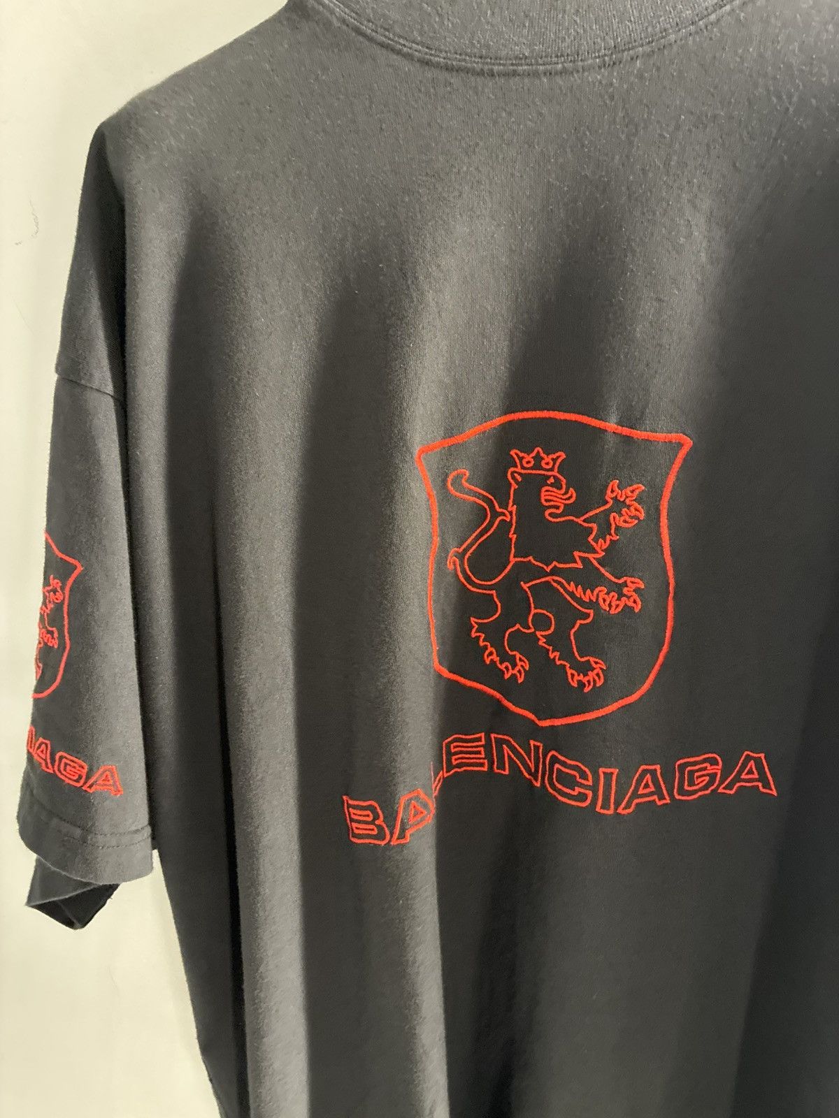 Balenciaga Balenciaga Lion Club Oversized T Shirt Size US M / EU 48-50 / 2 - 3 Thumbnail