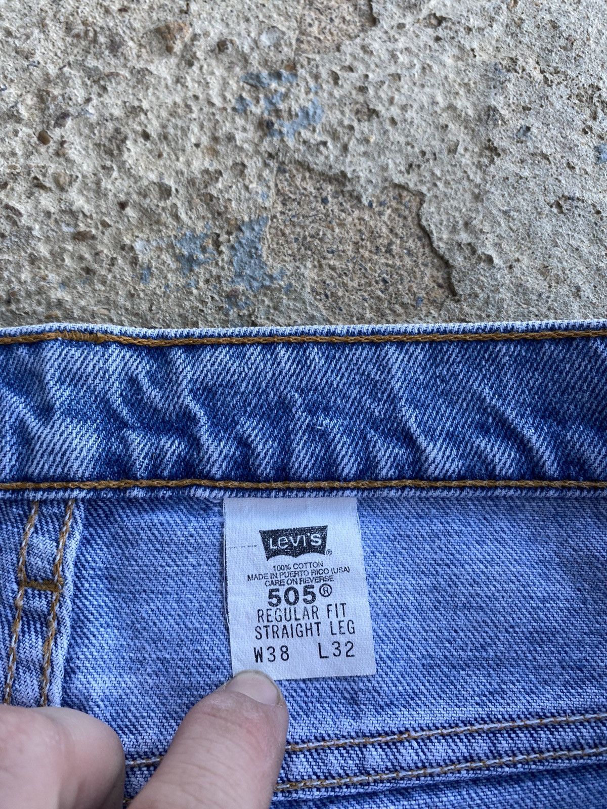 Jean × Levi's × Vintage Vintage 90’s Levi's Jeans 505 Light Wash Distressed Denim Size US 36 / EU 52 - 5 Thumbnail