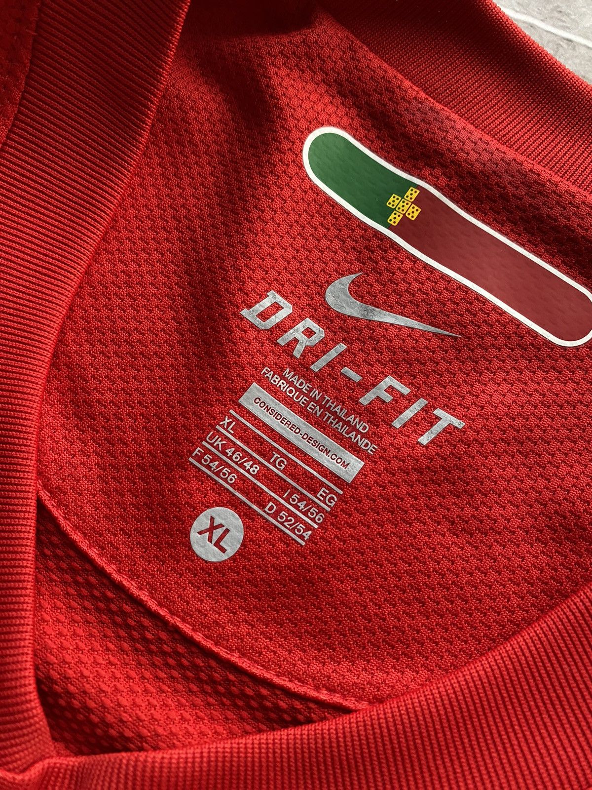 Nike Vintage 2010 Nike Portugal National Team Soccer Jersey Size US XL / EU 56 / 4 - 8 Thumbnail