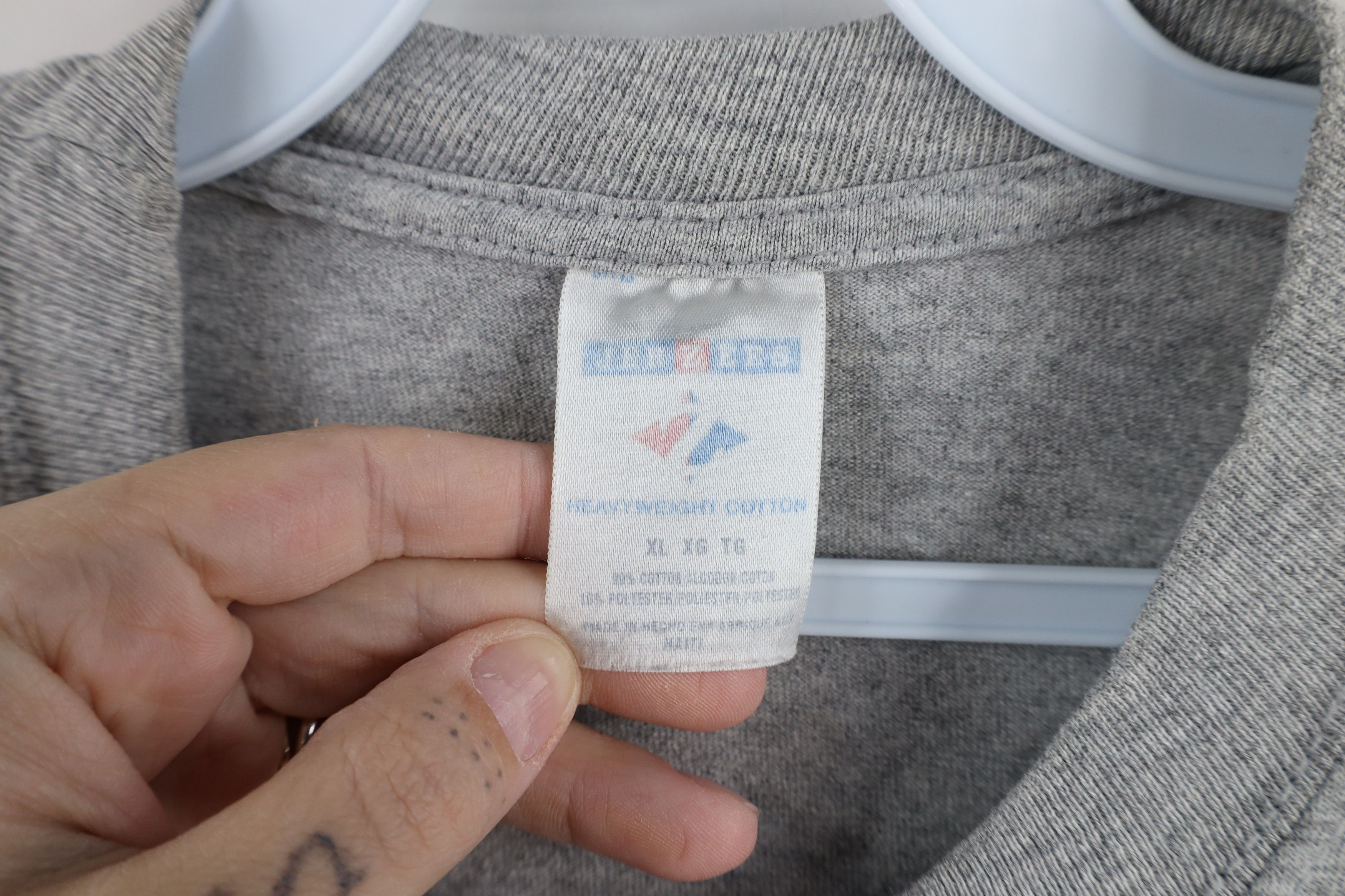 Vintage Vintage 90s Streetwear Short Sleeve T-Shirt Heather Gray Size US XL / EU 56 / 4 - 7 Thumbnail