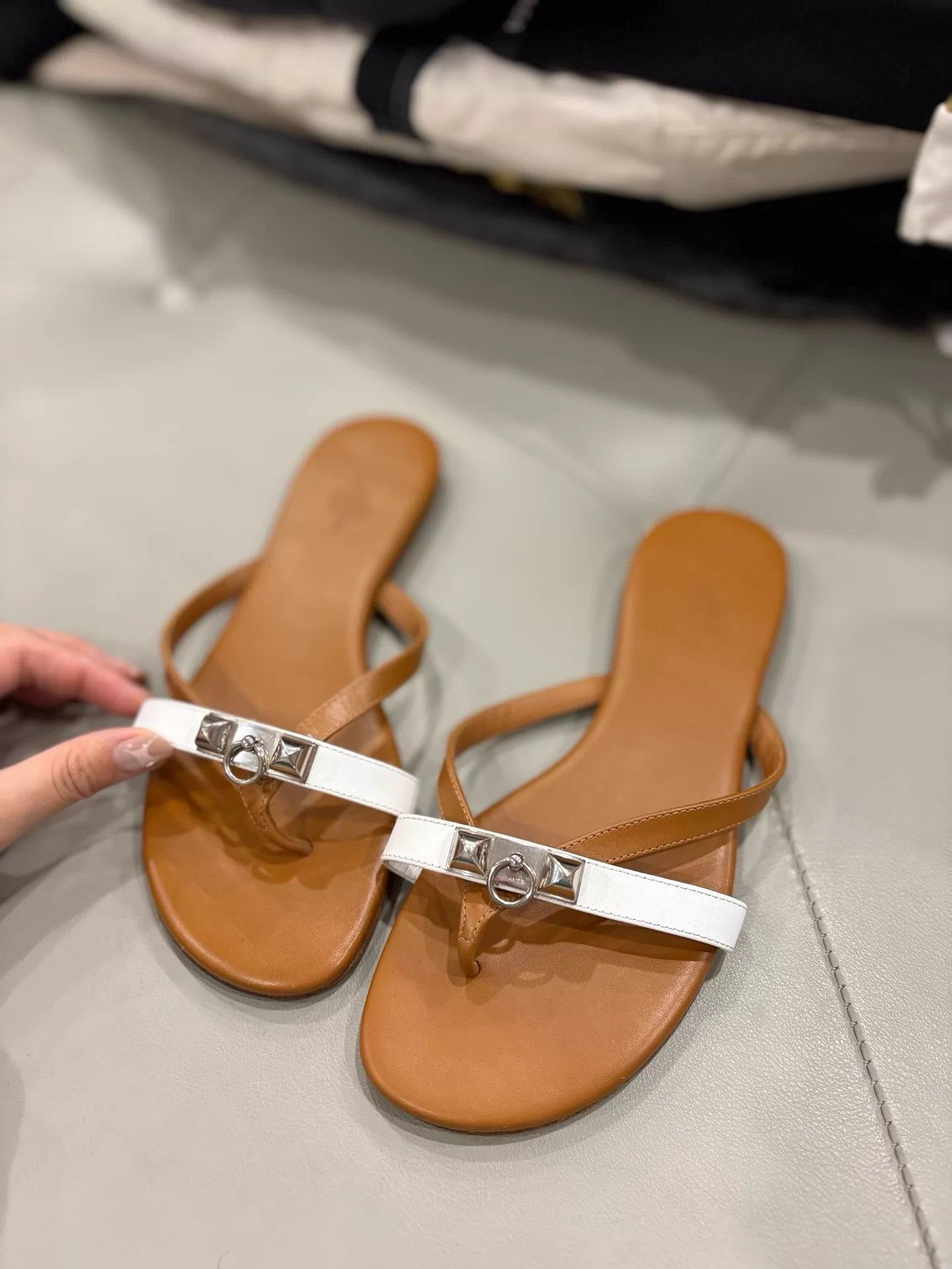 Hermes Hermes Pig Nose Flip Flops Mint 35 Size US 4.5 / IT 34.5 - 1 Thumbnail