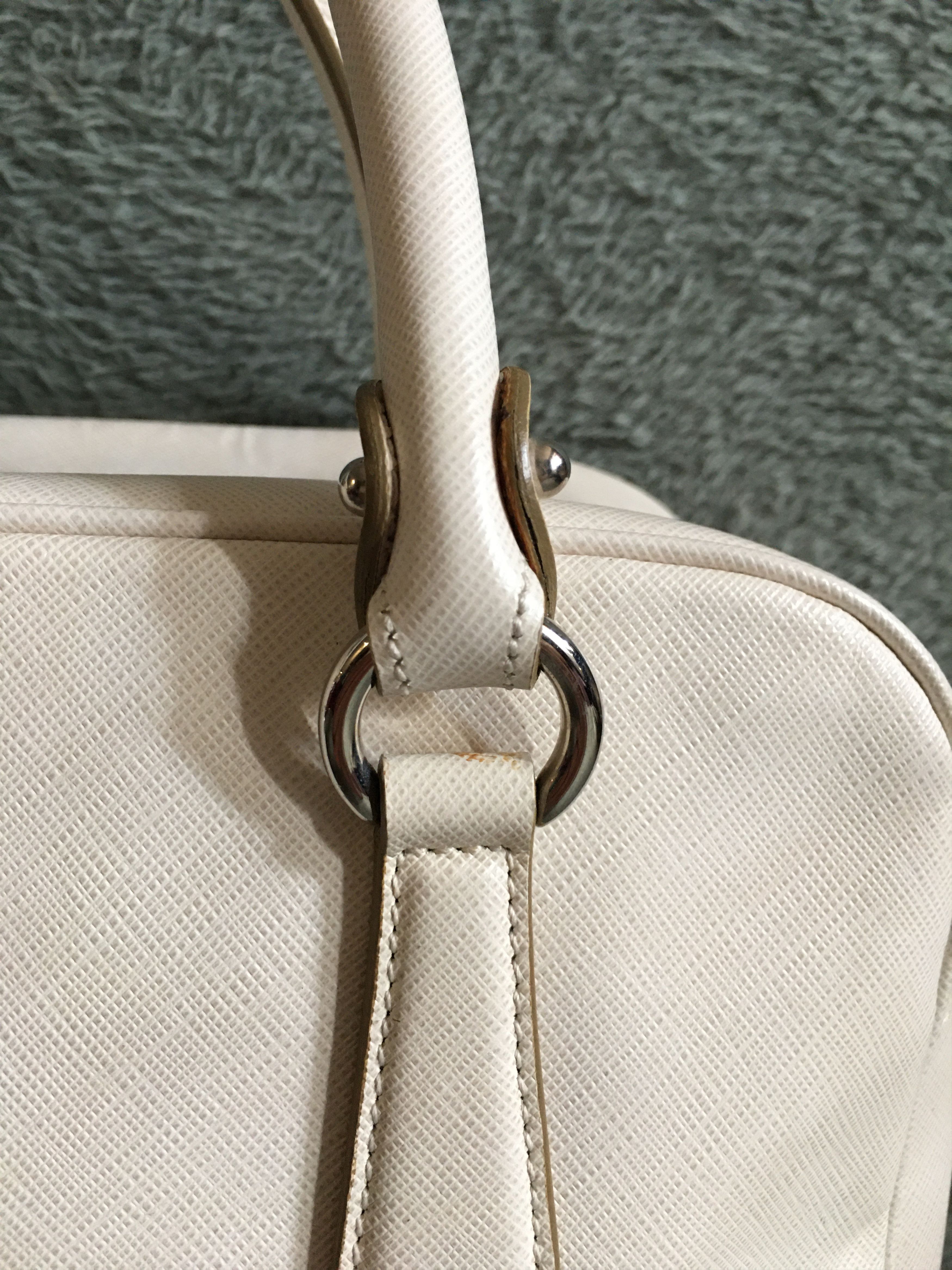 Salvatore Ferragamo Salvatore Ferragamo Cream Saffiano Leather Satchel Bag Size ONE SIZE - 4 Thumbnail