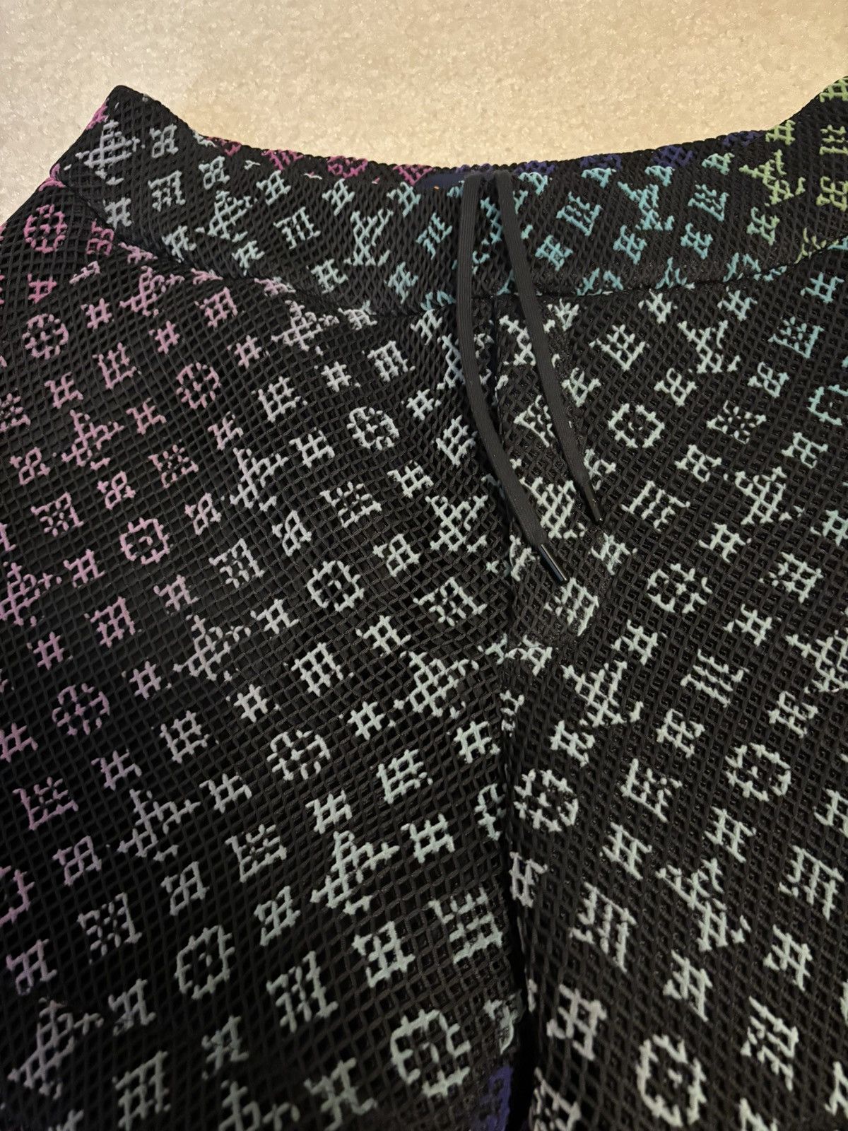 Louis Vuitton Louis Vuitton LV Monogram Multicolor Mesh Rainbow Shorts Size US 42 / EU 58 - 2 Thumbnail