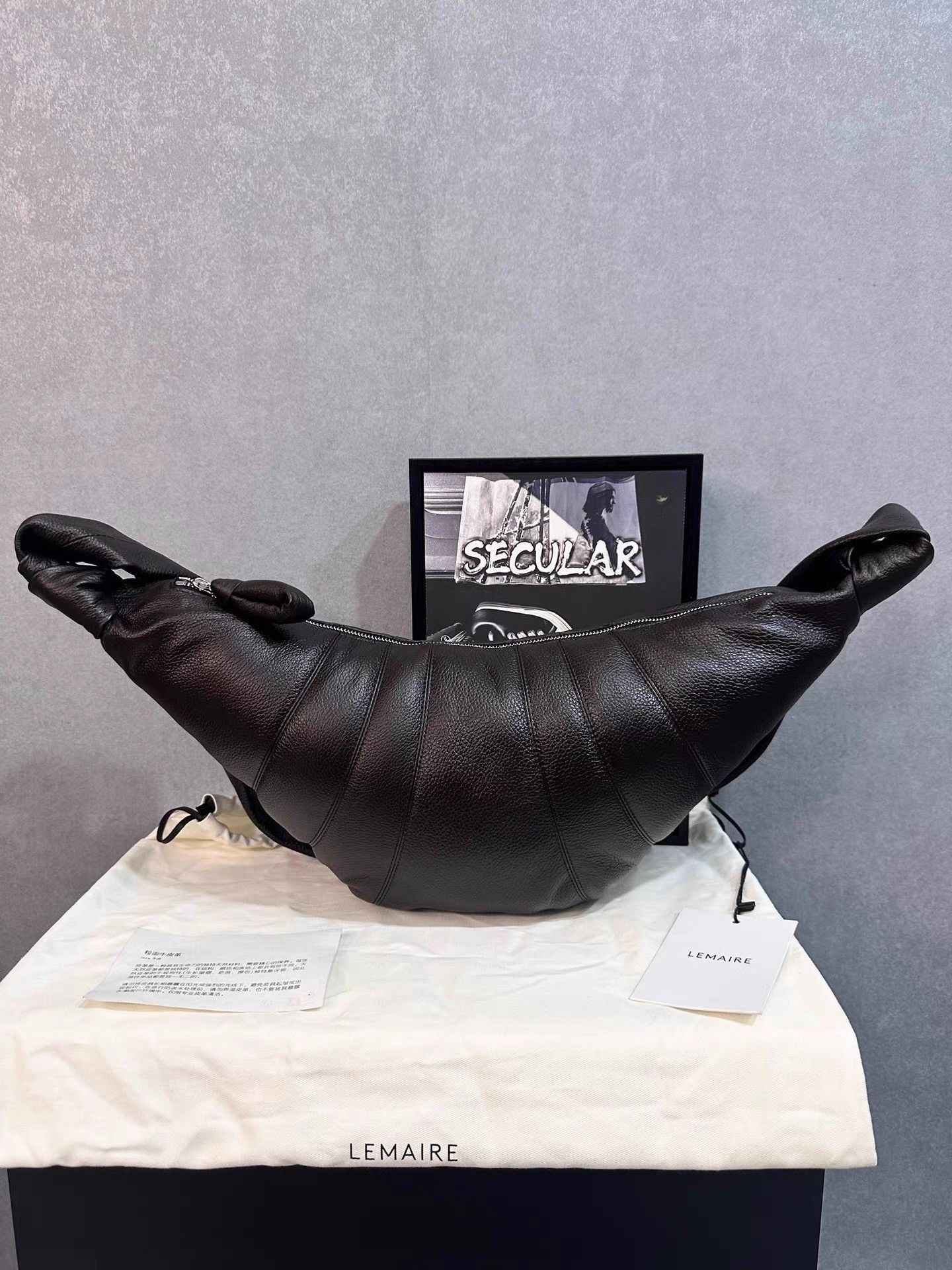 Lemaire Lemaire Medium Dark Chocolate Cowhide Croissant Bag K34 Size ONE SIZE - 2 Thumbnail
