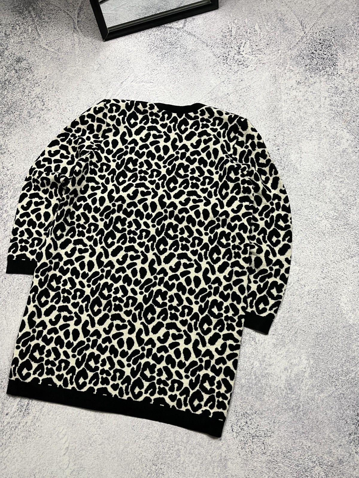 Givenchy × Vintage Vintage Givenchy Wool Cardigan Made in France Cape Jacket Size M / US 6-8 / IT 42-44 - 14 Thumbnail