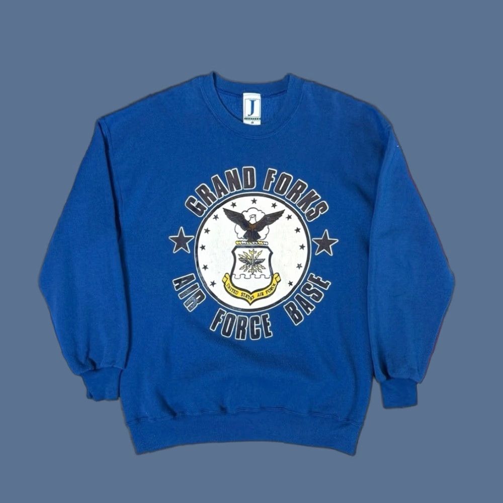 Vintage VINTAGE 90s Grand Forks Air Force Base Crewneck Sweatshirt Large Military Men Blue Crew Neck Pullover Solid Sweatshirt 90s Theme Size US L / EU 52-54 / 3 - 1 Thumbnail