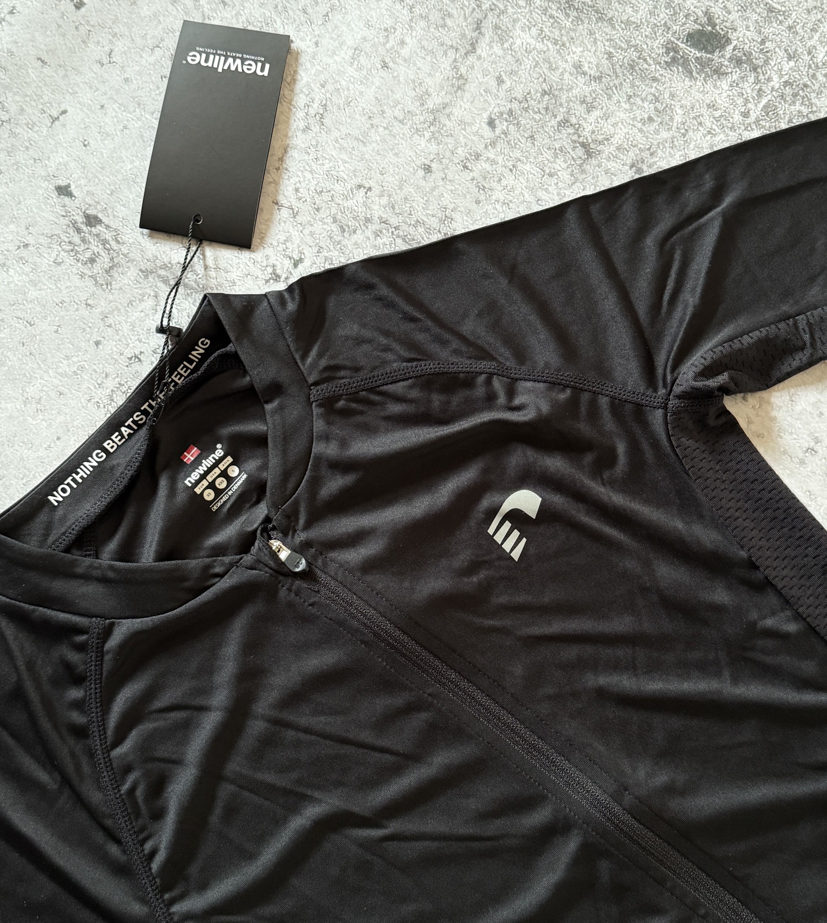 Newline NEWLINE WOMENS CORE BIKE JERSEY BLACK Size XS / US 0-2 / IT 36-38 - 4 Thumbnail