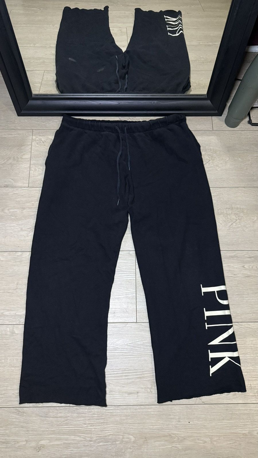 Pink Y2K 2000s Victorias Secret Pink Baggy Sweatpants Size 32" / US 10 / IT 46 - 1 Thumbnail