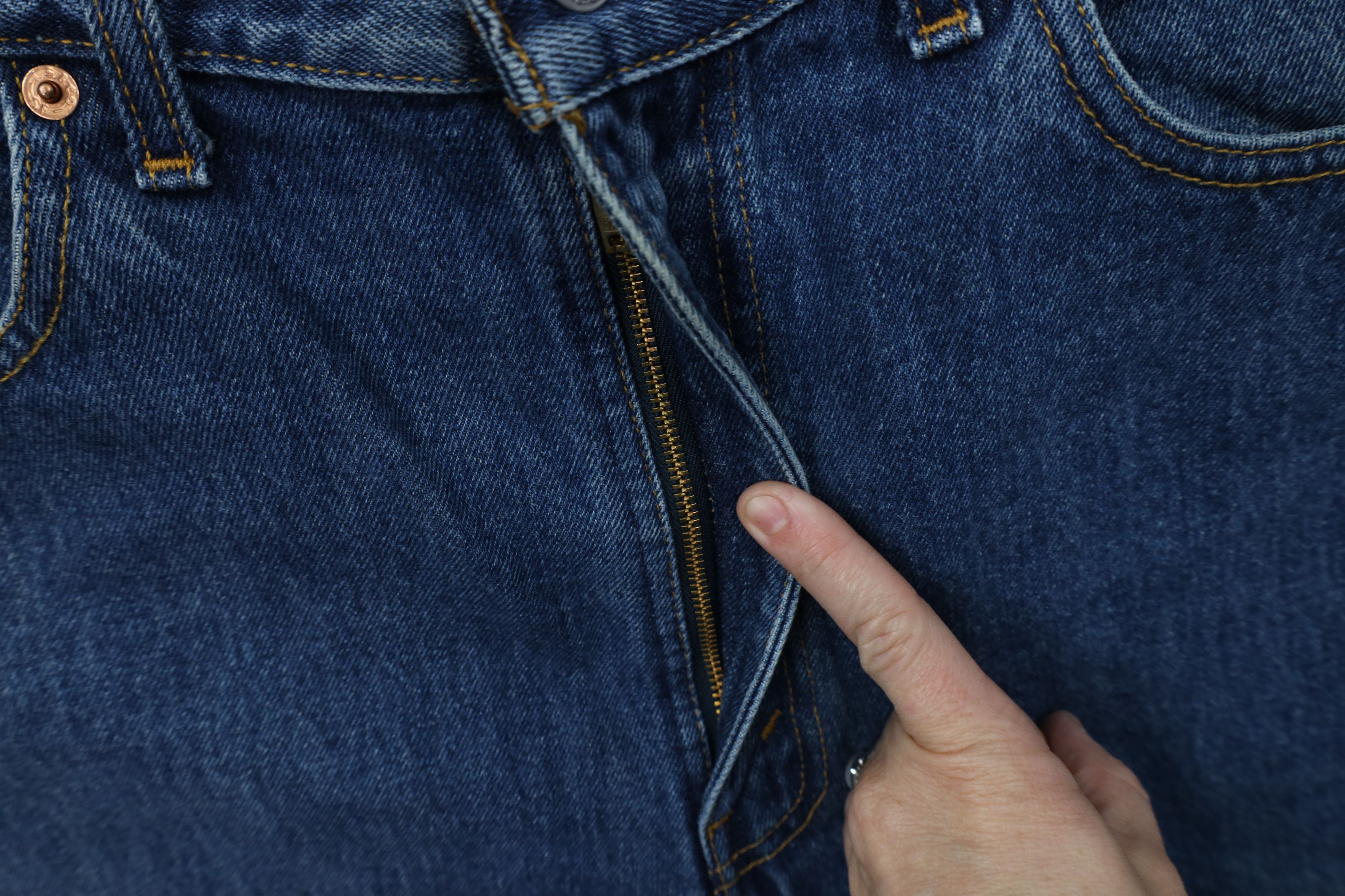 Levi's Vintage Y2K 2002 Levis 550 Relaxed Fit Denim Jeans Blue Size US 38 / EU 54 - 7 Thumbnail