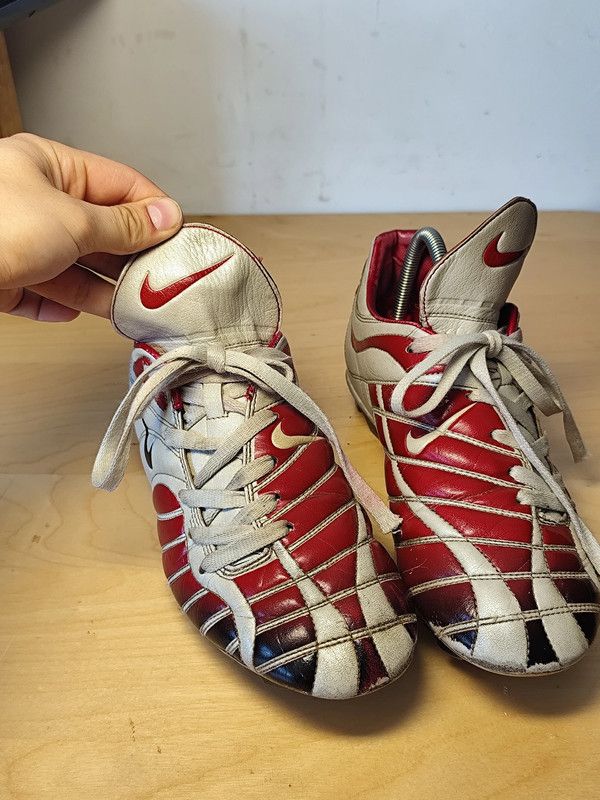 Nike Football Cleats 2003 Nike Air Ninety FG 302242 002 Size US 9 / EU 42 - 9 Thumbnail