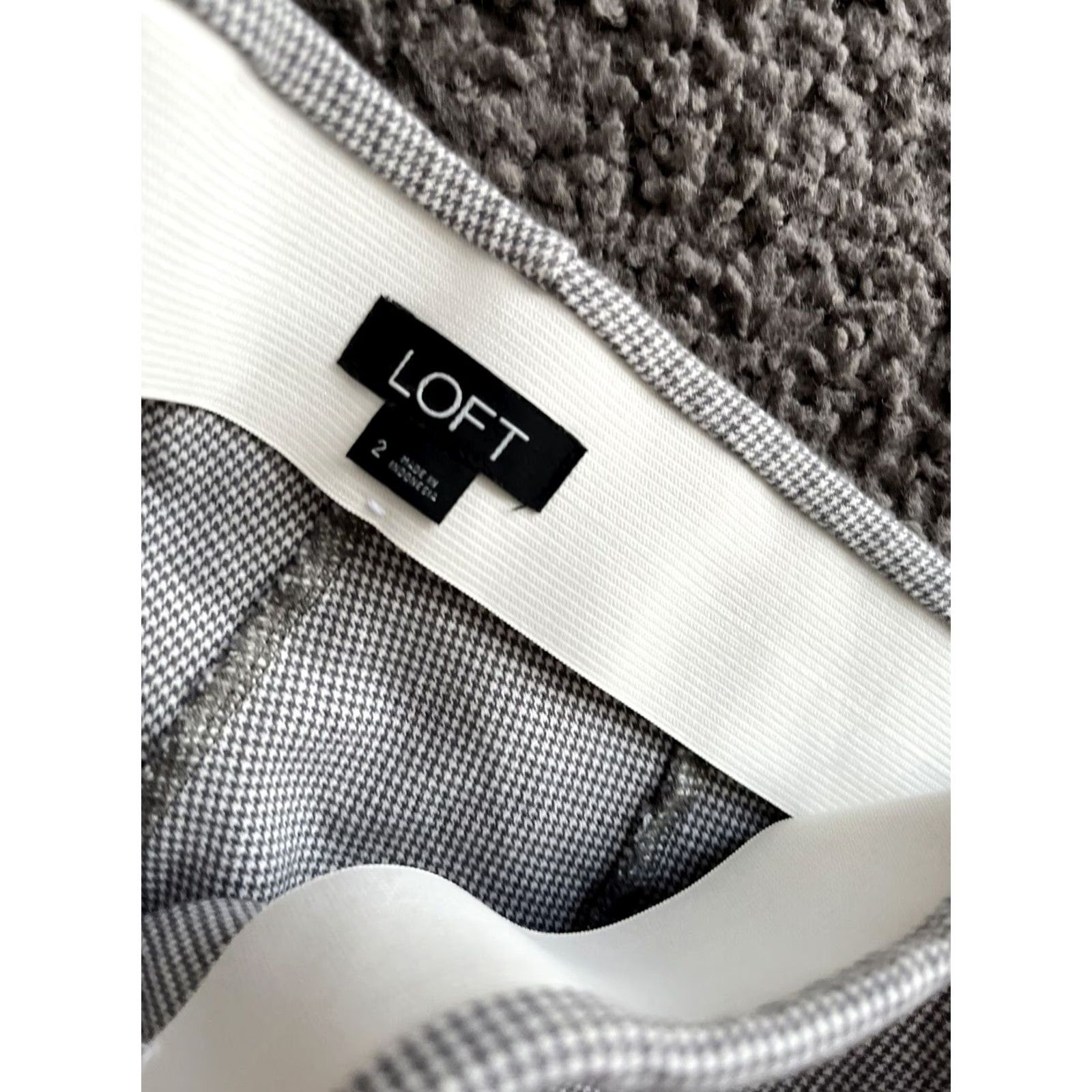 Ann Taylor Ann Taylor Loft Pants Check Skinny Ankle 2 Gray Womens Career Wear 27 in Inseam Side Zip Button Hook & Eye Size 26" / US 2 / IT 38 - 4 Thumbnail