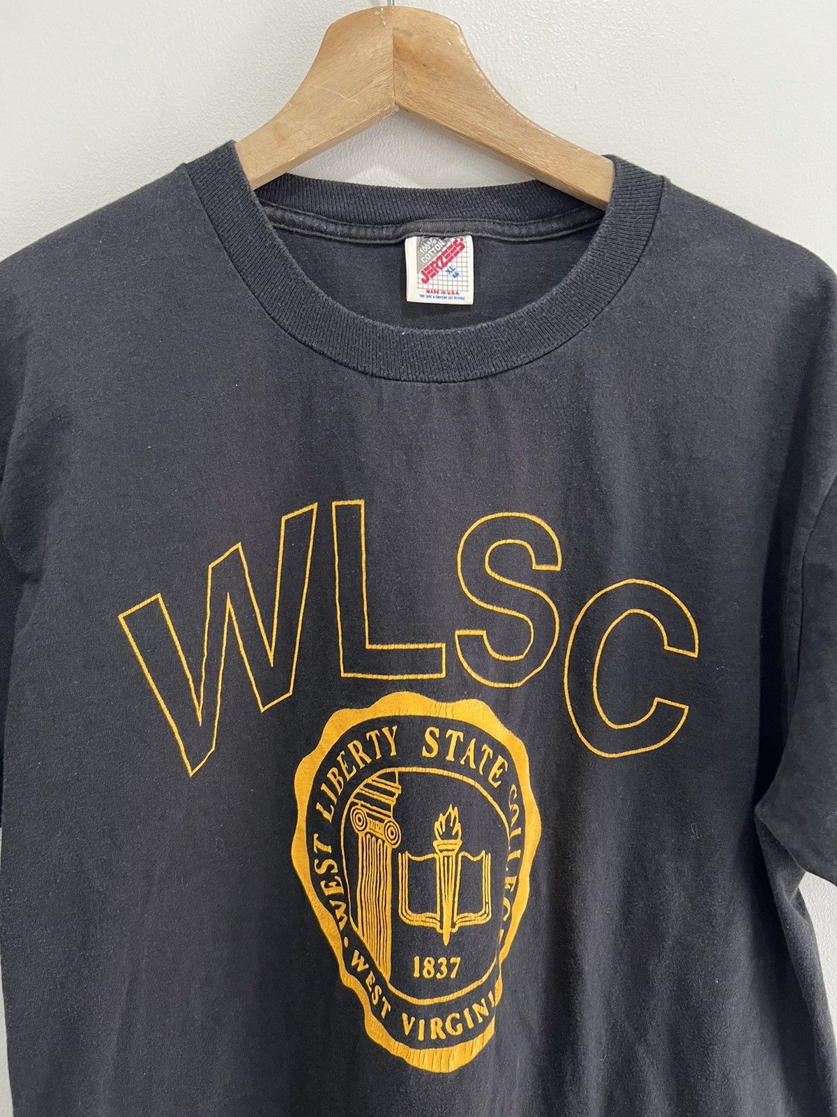 Vintage Vintage West Liberty State College Tee Shirt Wlsc Size US XL / EU 56 / 4 - 2 Thumbnail