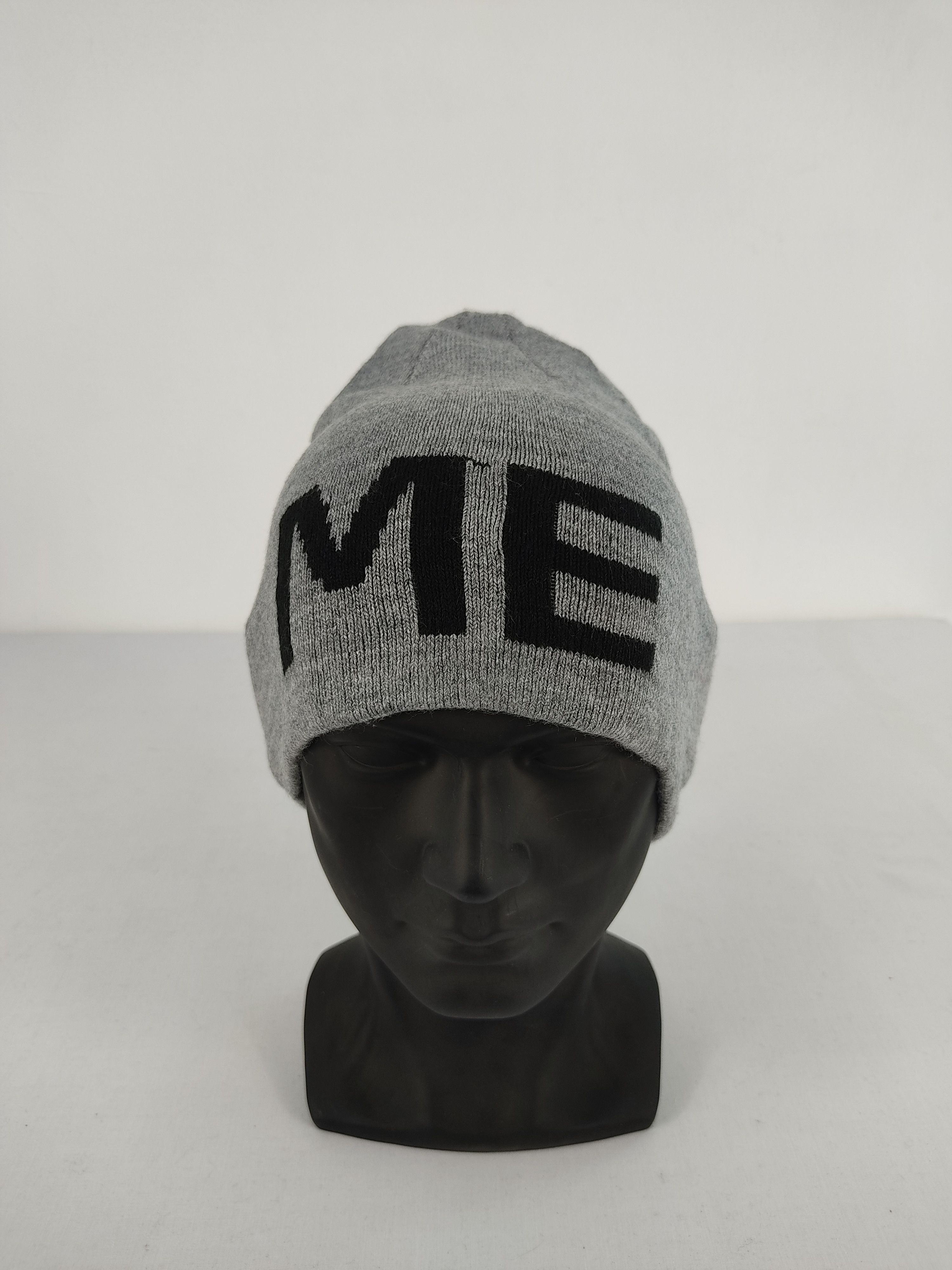 H&M H&M "Me" Big Logo Beanie / Snow Hat / Snow Cap Size ONE SIZE - 1 Thumbnail