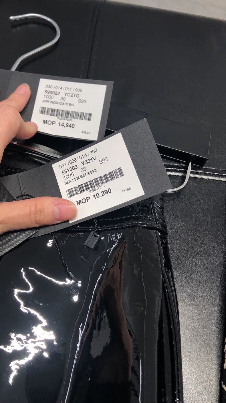Saint Laurent Paris Saint Laurent Paris Lacquer black short skirt-2506 Size US 32 / EU 48 - 7 Thumbnail