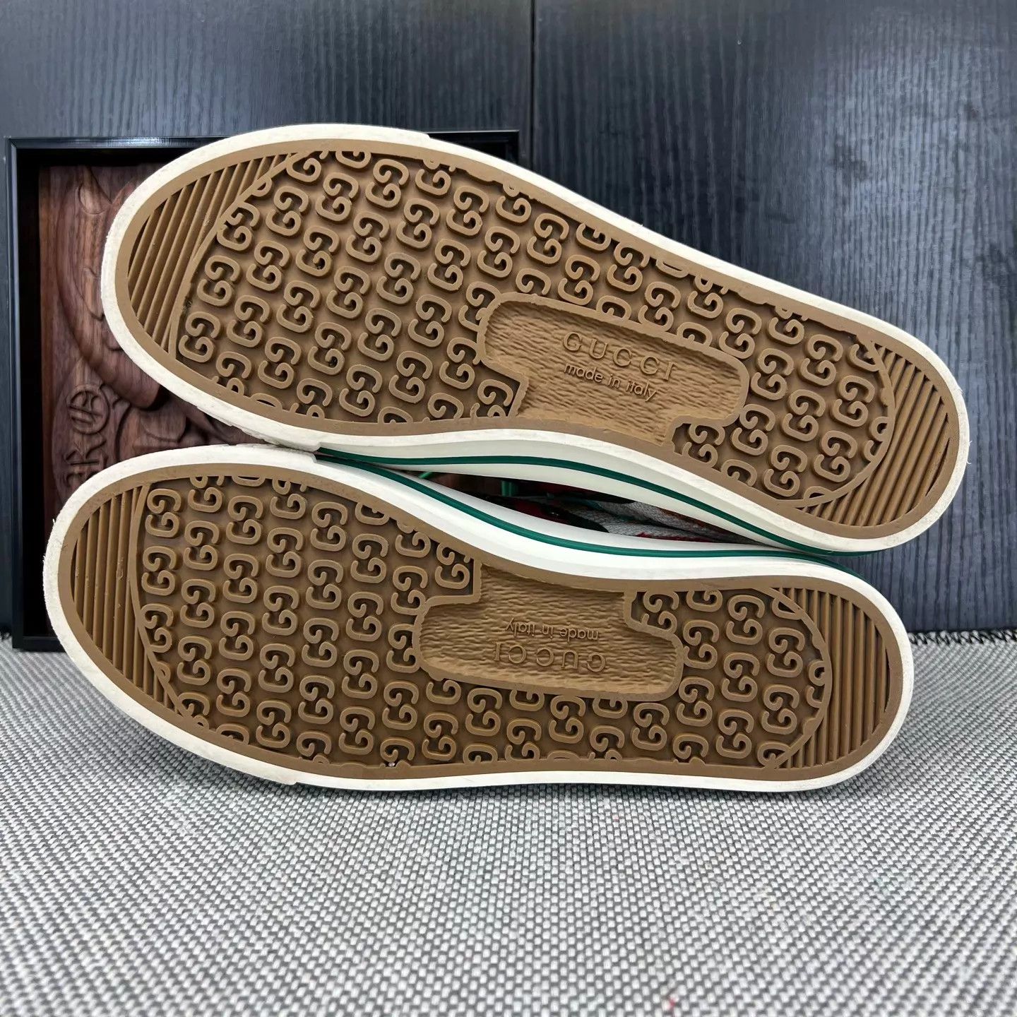 Gucci Gucci 1977 rainbow weave mint green 36.5 Size US 6 / IT 36 - 8 Thumbnail