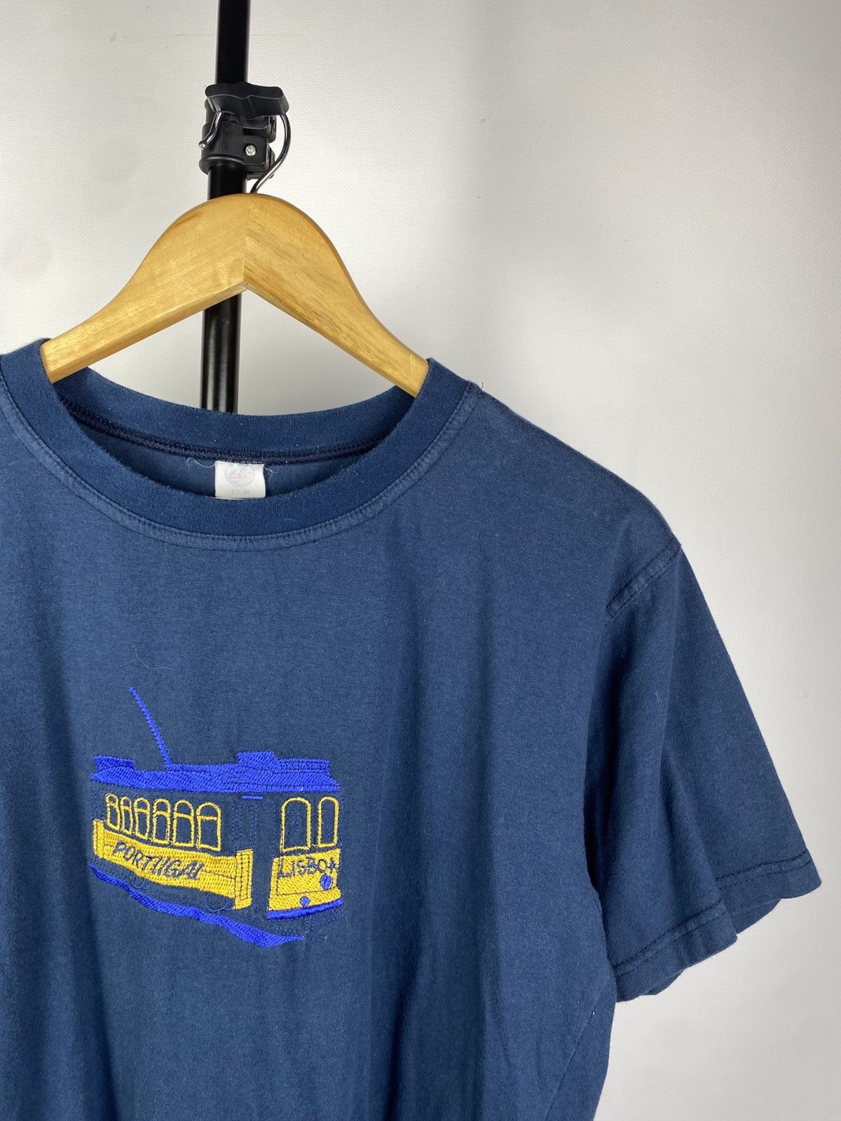 Vintage Vintage 90s PORTUGAL 🇵🇹 00S T-SHIRT Y2K Size US S / EU 44-46 / 1 - 3 Thumbnail