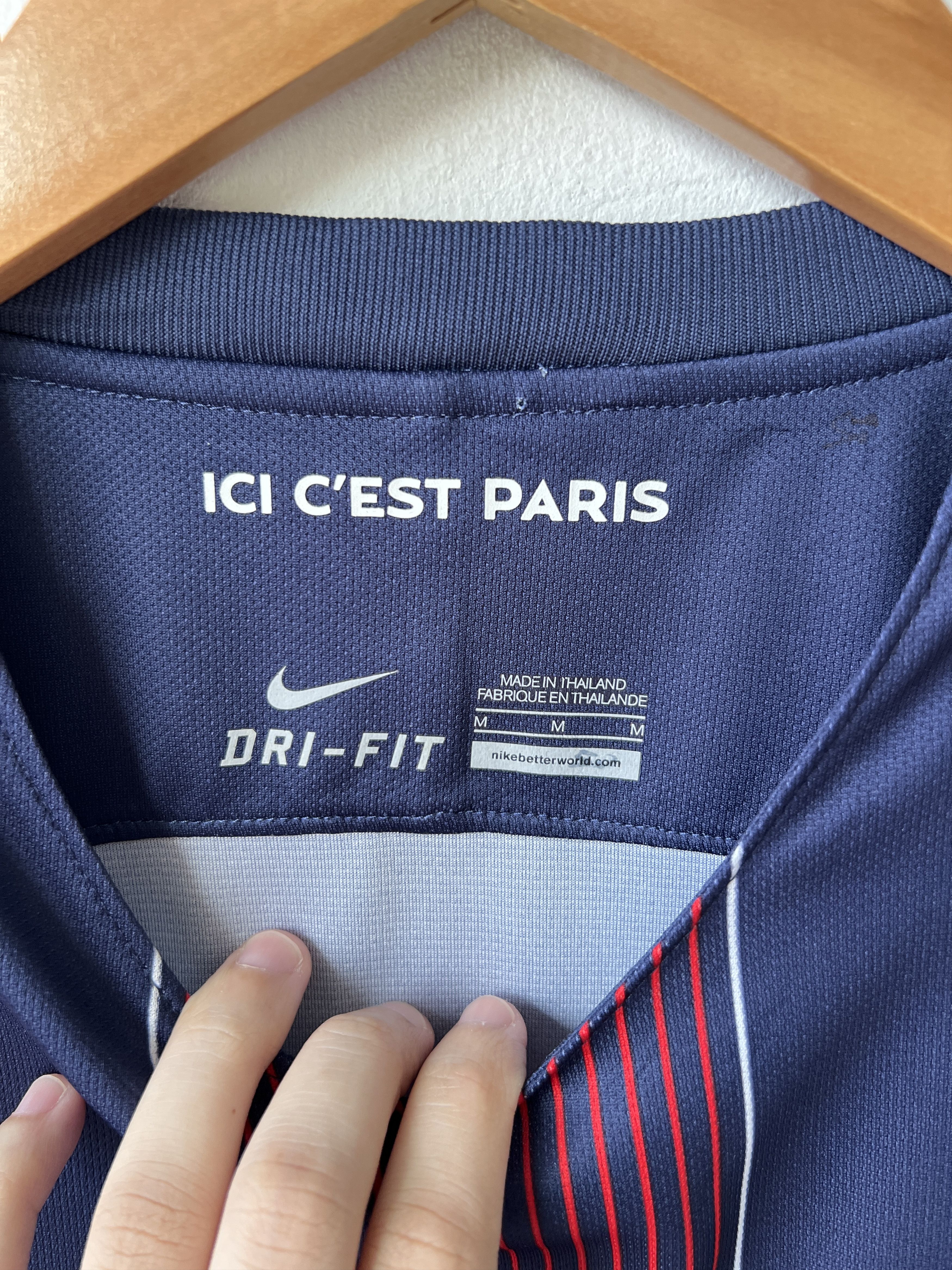 Nike (M) PSG 2016-17 Home Kit T. Silva #2 Size US M / EU 48-50 / 2 - 3 Thumbnail