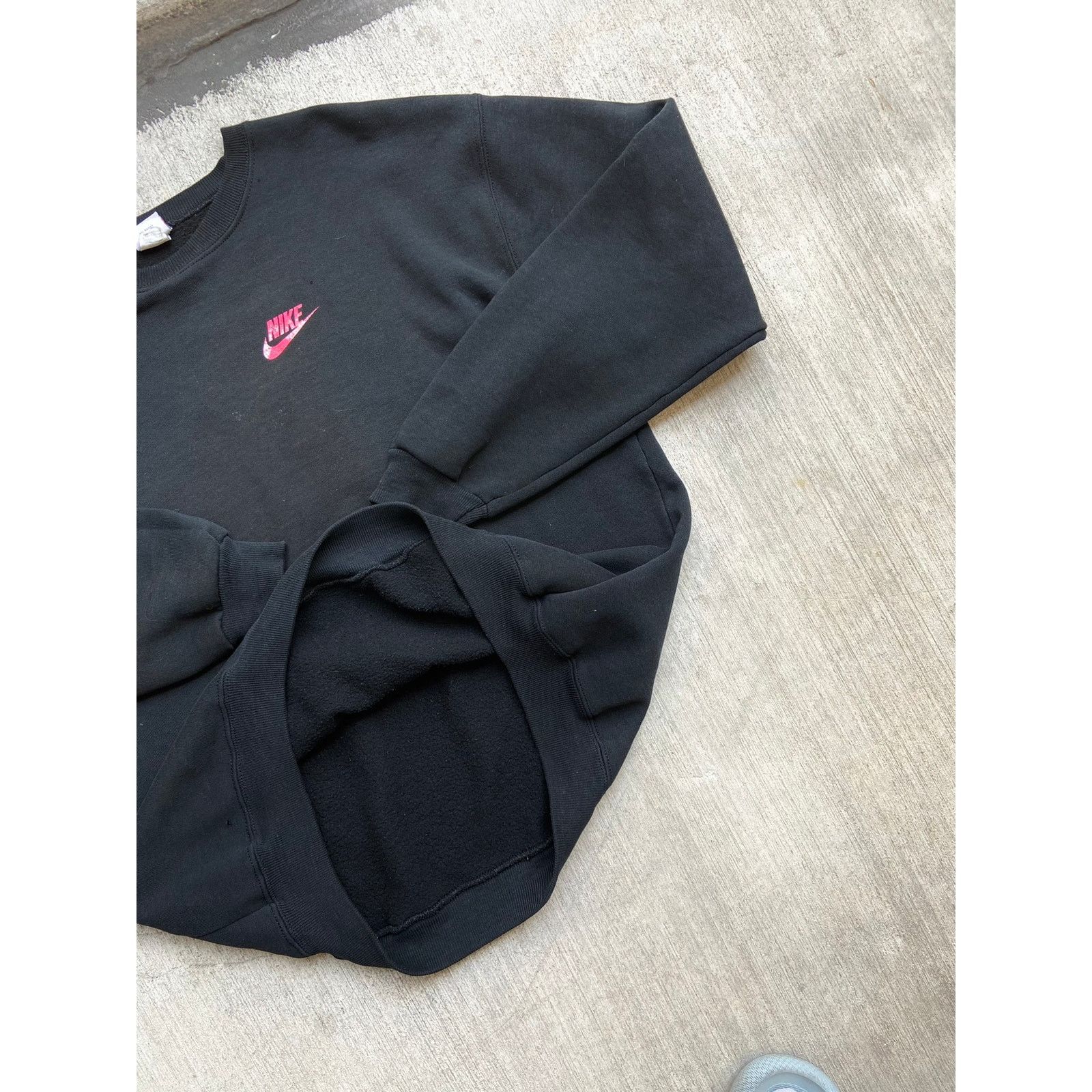 Nike × Vintage Vintage 90’s Nike Grey Tag Black Pink Sweatshirt Made in USA Size US L / EU 52-54 / 3 - 5 Thumbnail