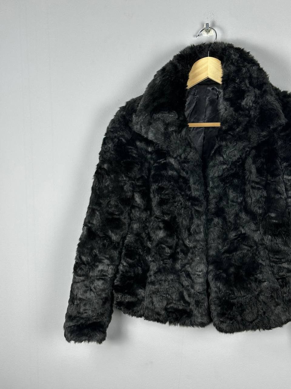Japanese Brand Vintage Cropped Faux Fur Coat Black Indie Sleaze Size S / US 4 / IT 40 - 2 Thumbnail