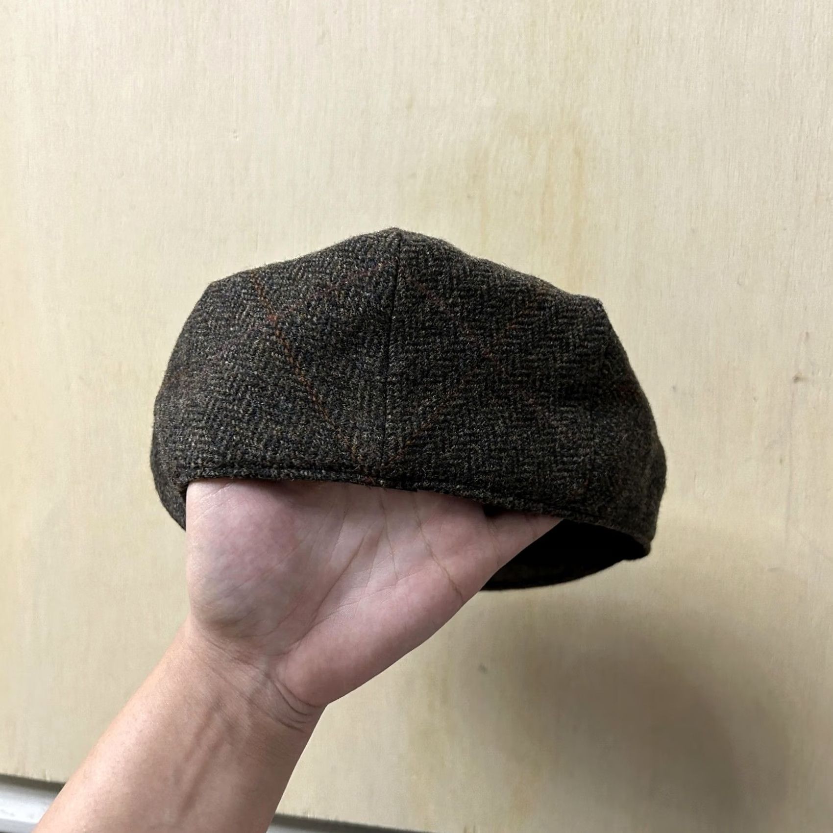 Jos. A. Bank VINTAGE Jos. A. Bank Hat Cap Fitted Mens Medium Brown Herringbone Tweed Wool Flat Lined Size ONE SIZE - 3 Thumbnail