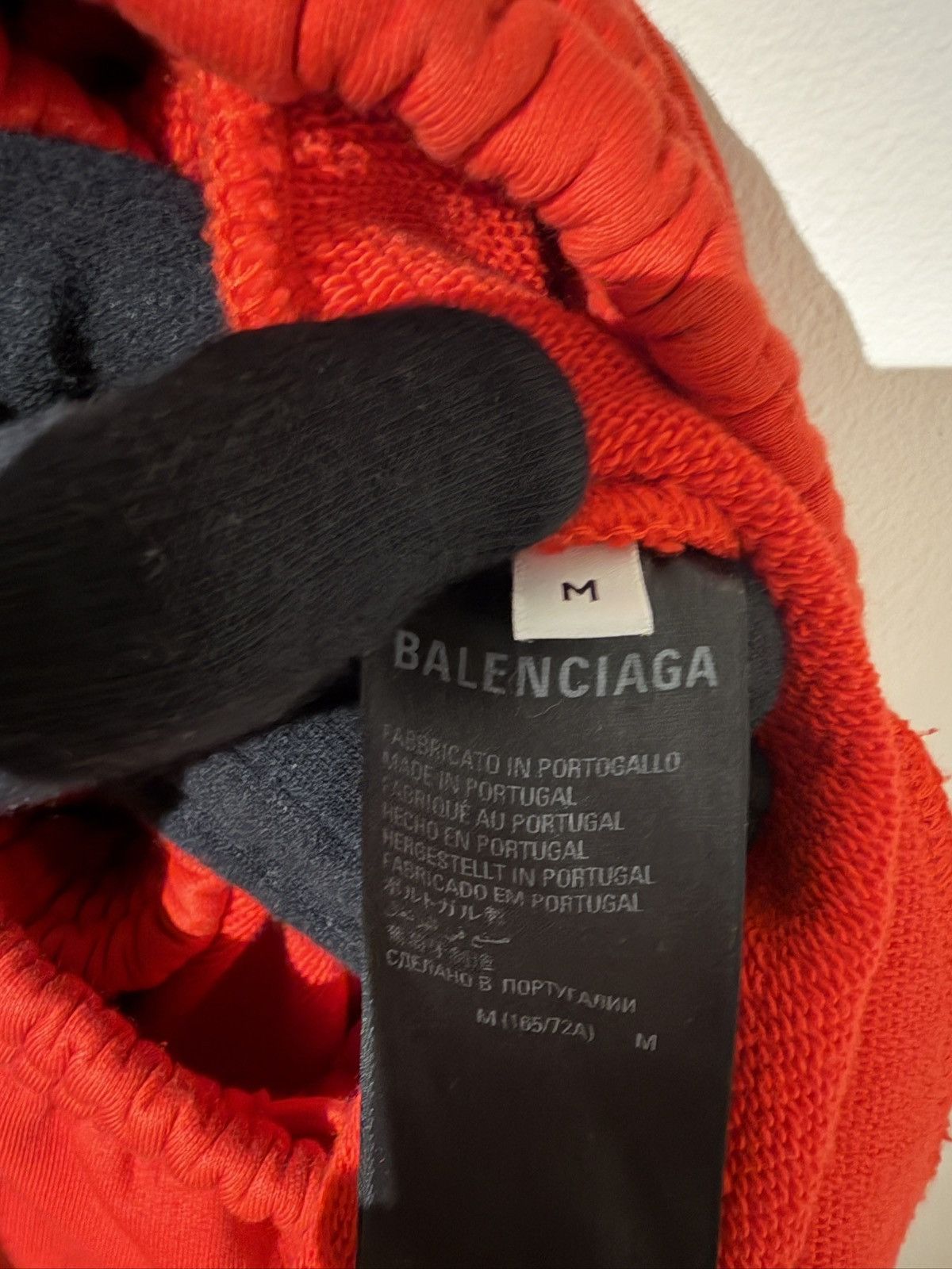 Balenciaga Balenciaga Red Embroidered Sweatshorts Size US 34 / EU 50 - 8 Thumbnail