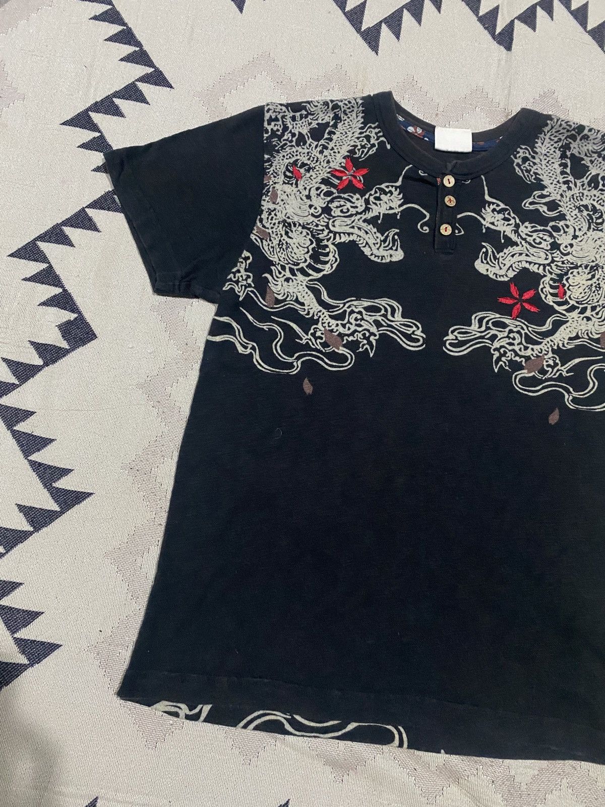 Karakuri Tamashii 2000s KARAKURI TAMASHI STYLE DRAGON DESIGN HALF BUTTON SHIRT Size US M / EU 48-50 / 2 - 4 Thumbnail