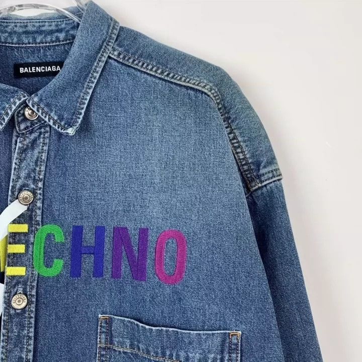 Balenciaga Balenciaga size 37 Blue denim shirt with monogram embroide Size US M / EU 48-50 / 2 - 3 Thumbnail