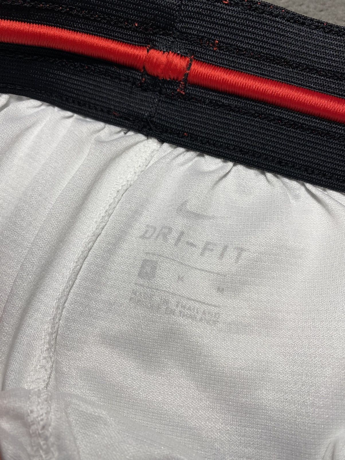 Jordan Brand × Nike Nike Sportswear Swoosh Dri-Fit Basketball Shorts Size US 32 / EU 48 - 10 Thumbnail