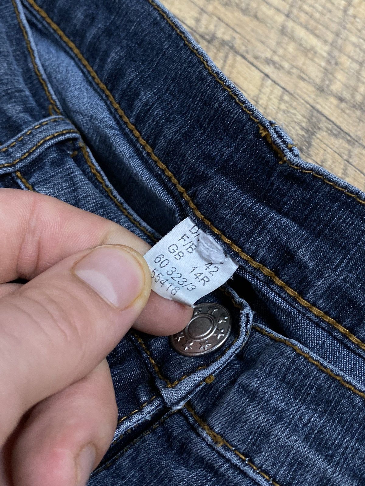 Japanese Brand Y2K Vintage Blue Acid Wash Wave Pattern Denim Jeans Size 28" / US 6 / IT 42 - 10 Thumbnail