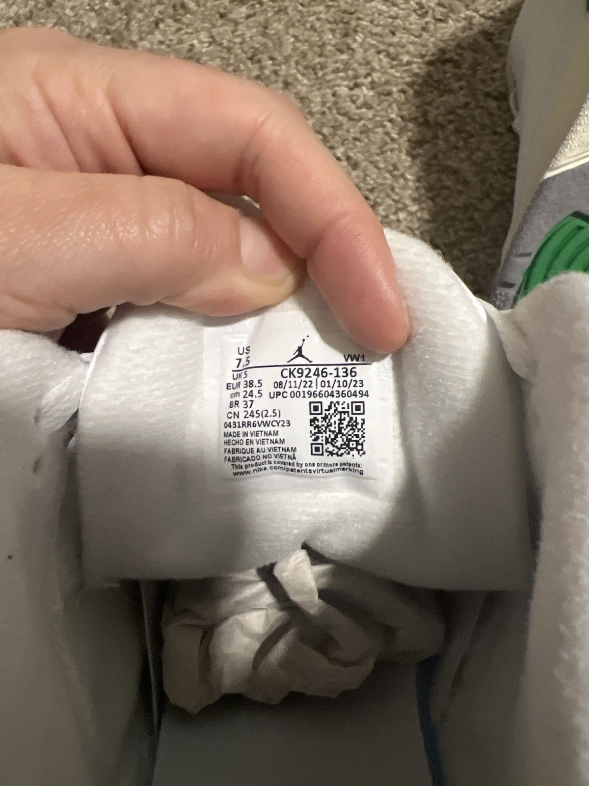 Jordan Brand Air Jordan 3s Size US 7.5 / IT 37.5 - 6 Thumbnail