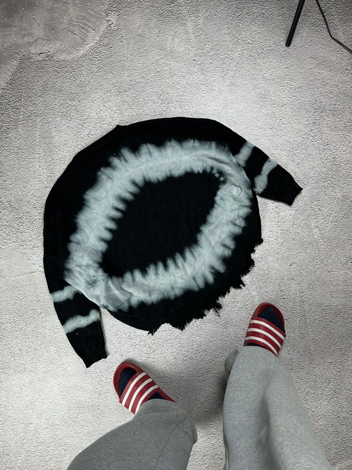 Japanese Brand Avant Garde Tie-Dye Destroyed Sweater Punk Y2K Grunge SK8 Size M / US 6-8 / IT 42-44 - 2 Thumbnail