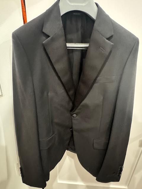 Prada Prada single breasted black suit with satin lapel Size 48R - 3 Thumbnail