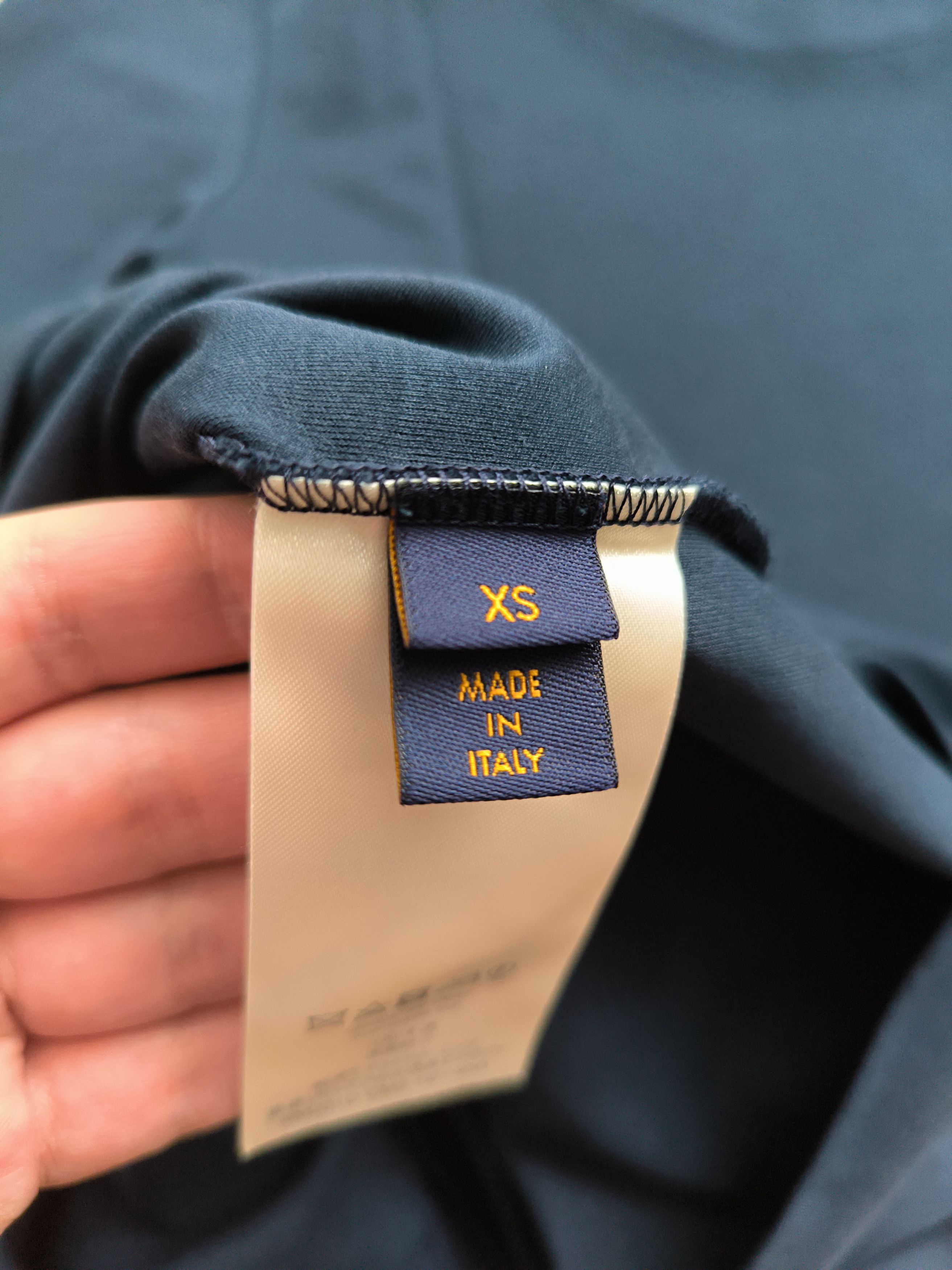 Louis Vuitton LV Navy Pocket Tee, XS, very good condition Size US XS / EU 42 / 0 - 6 Thumbnail