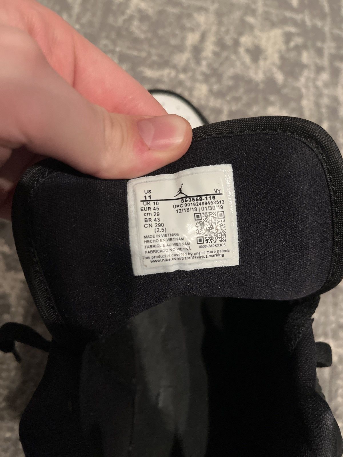 Jordan Brand × Nike Jordan 1 Retro Low OG Black Toe Size US 11 / EU 44 - 1 Thumbnail