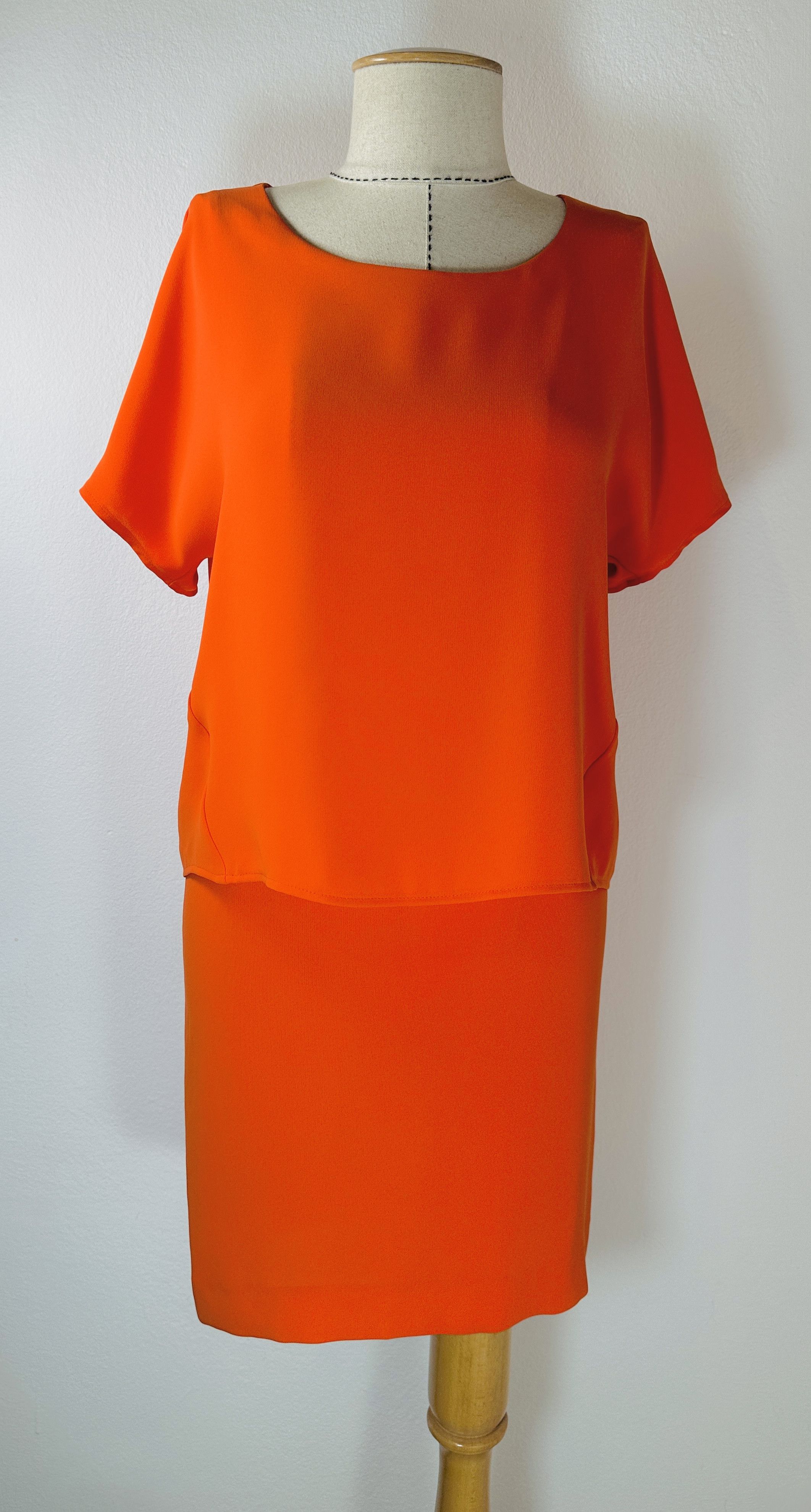 Orange dress