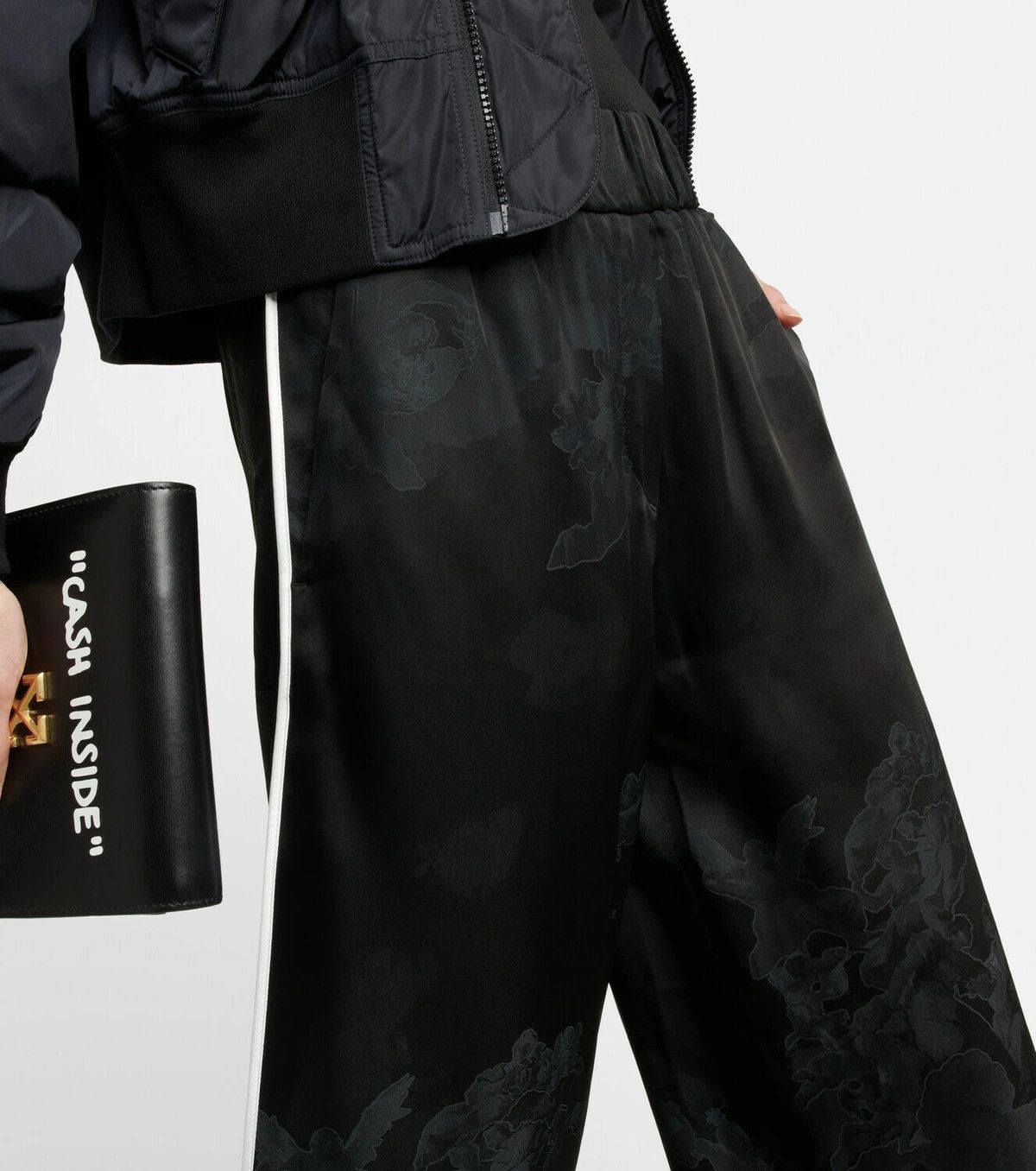 Off-White o1y1225 Sweatpant in Black/White Size 28" / US 6 / IT 42 - 4 Thumbnail
