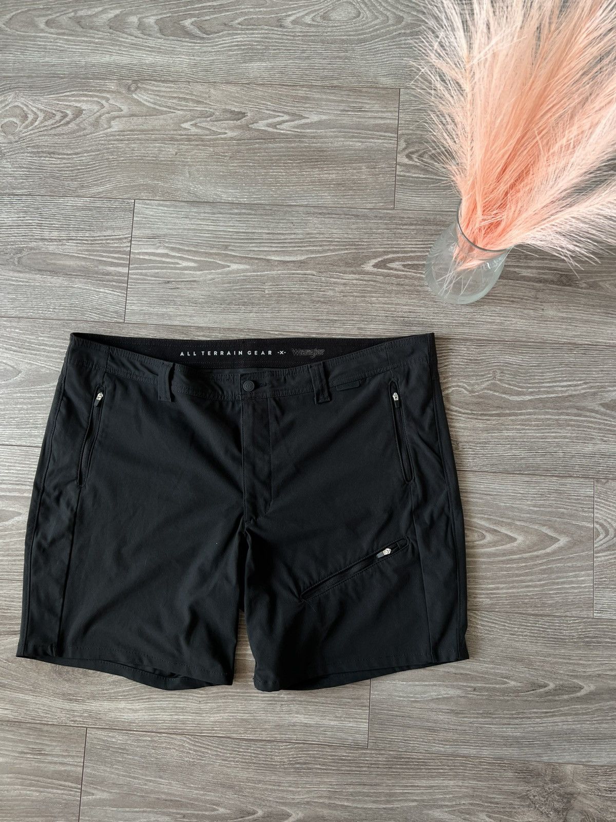 Wrangler ‼️Wrangler All Terrain Gear ATG Gorpcore Shorts‼️ Size US 37 - 6 Thumbnail