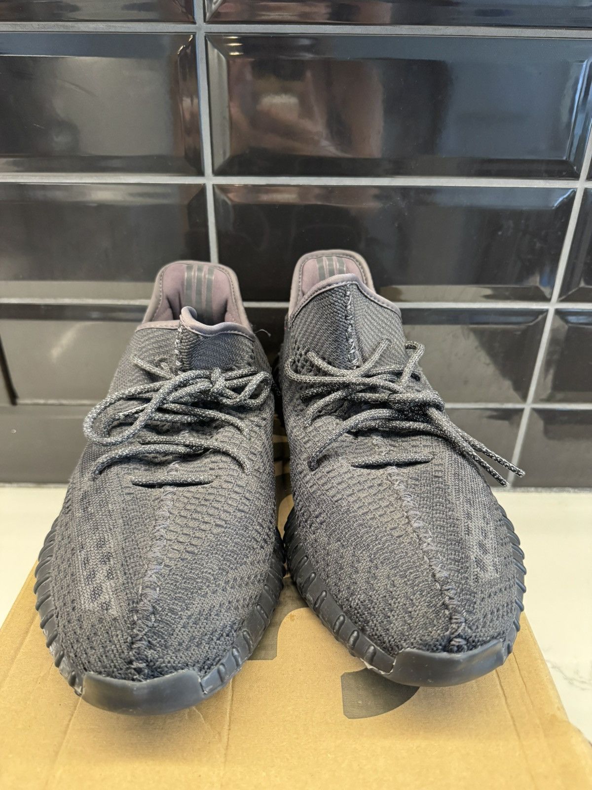 Yeezy Adidas Yeezy Boost 350 V2 Black size 13 Size US 13 / EU 46 - 1 Thumbnail