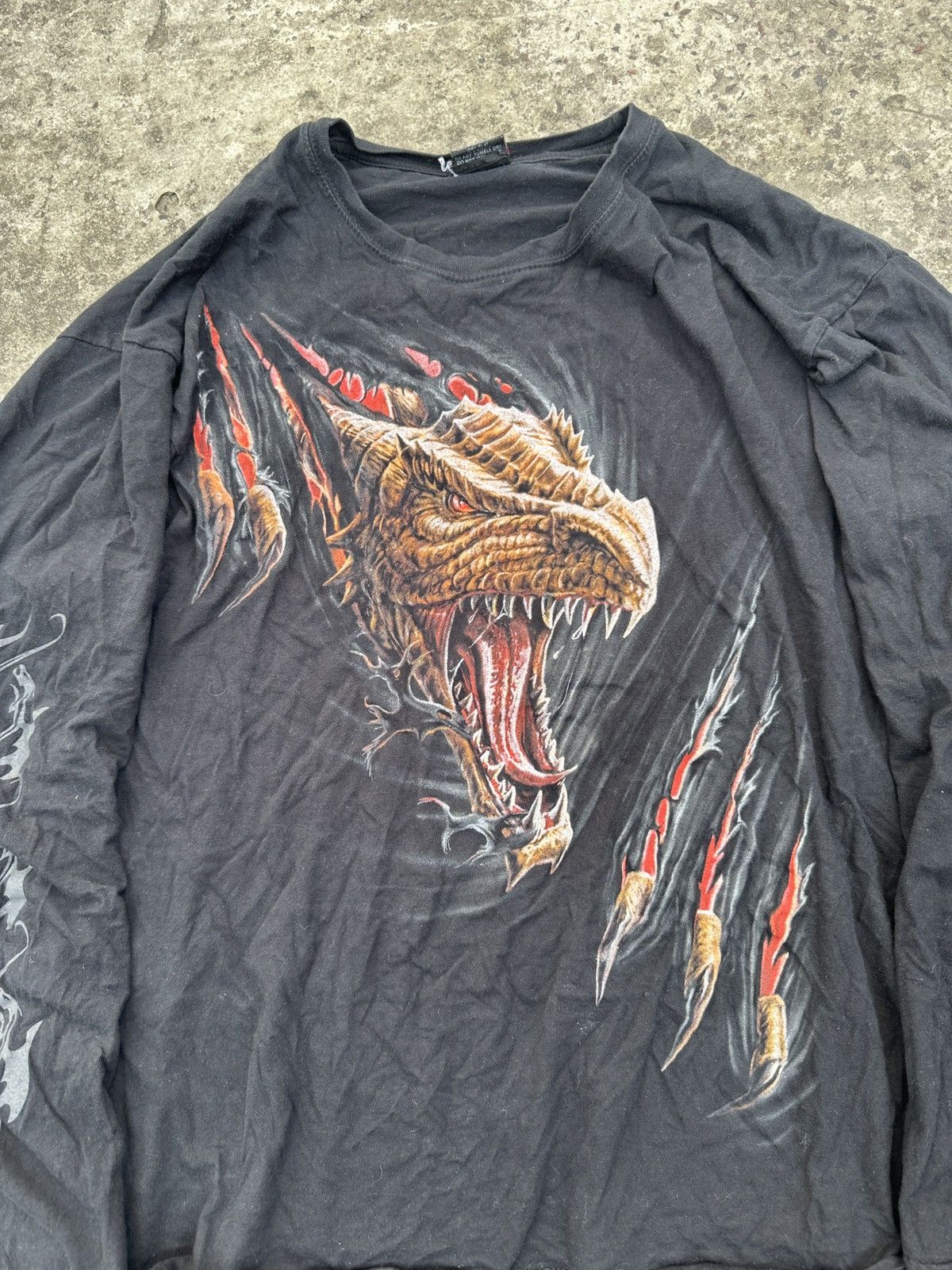Vintage Y2K Vintage Spiral Dragon Print Long Sleeve Alt Streetwear Size US XL / EU 56 / 4 - 4 Thumbnail